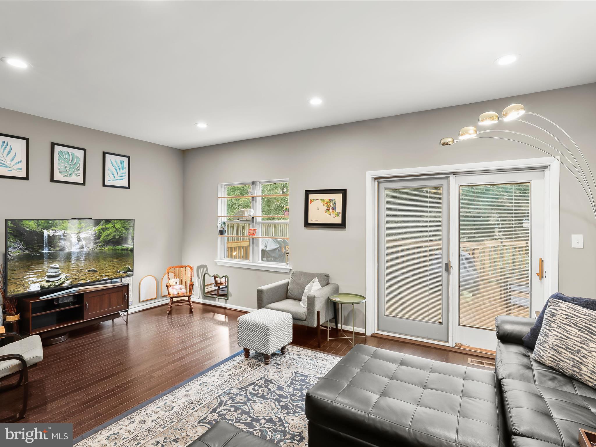 CASTLEMILL - Residential