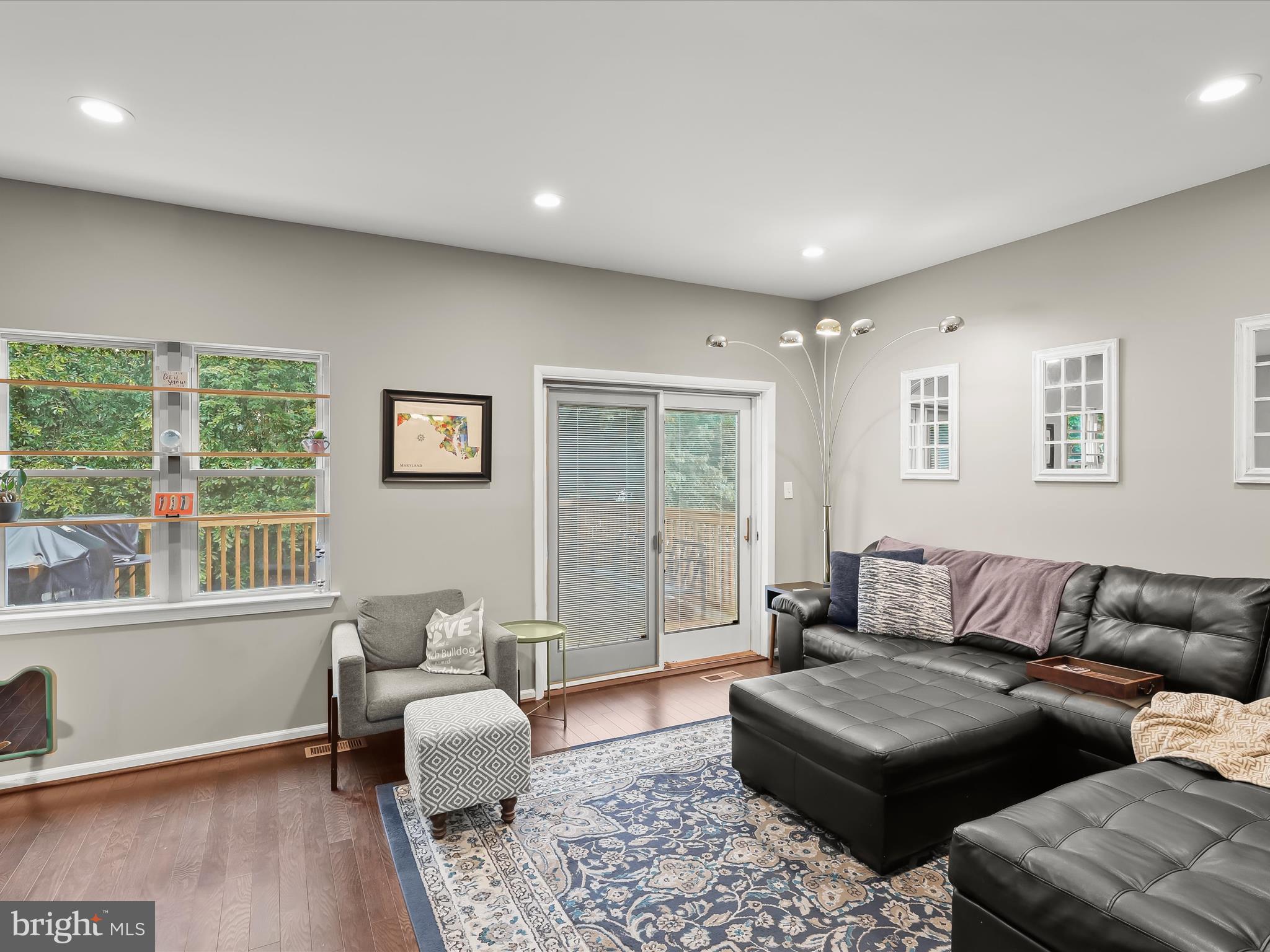 CASTLEMILL - Residential