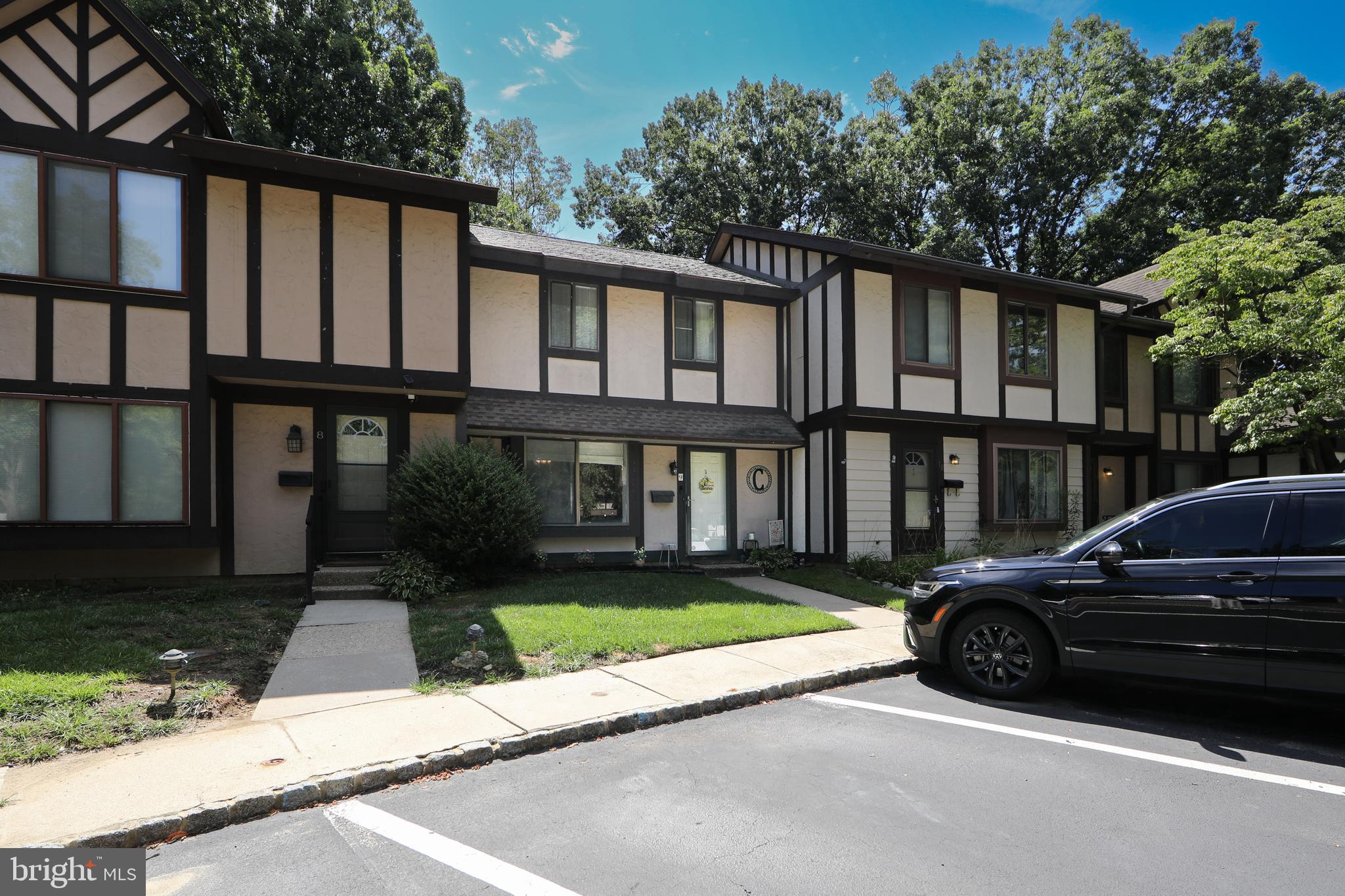 9 MULBERRY COURT