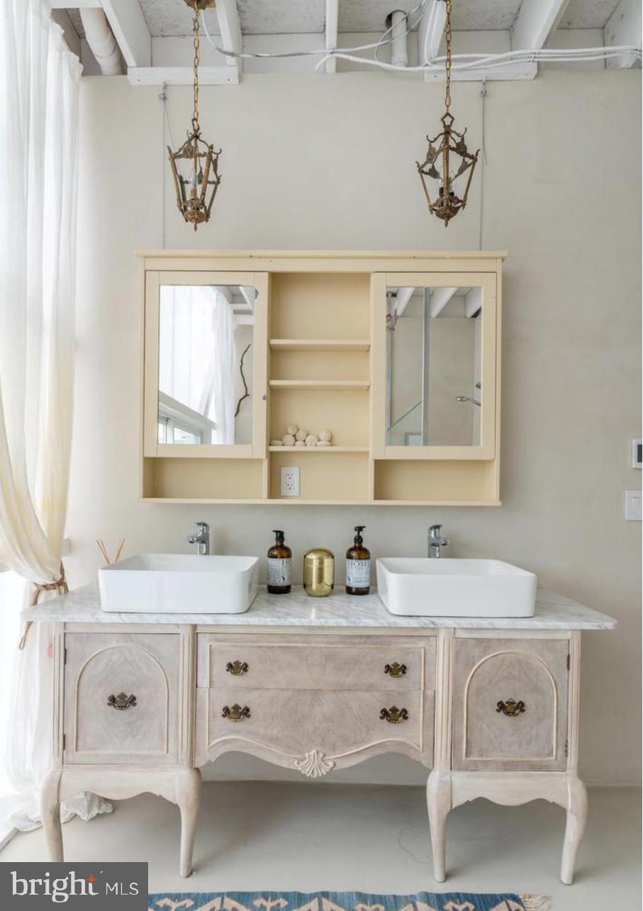 PASSYUNK SQUARE - Residential Lease