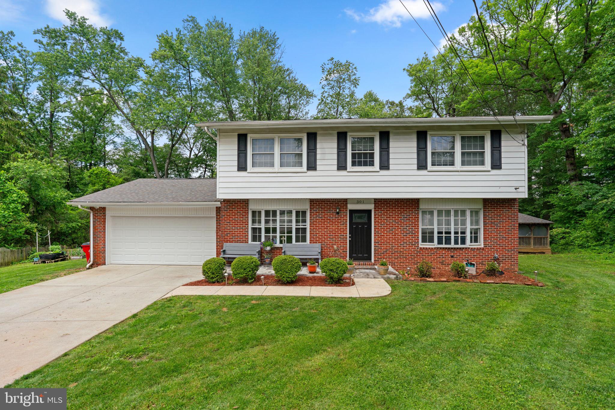 301 TERRYSYDE COURT