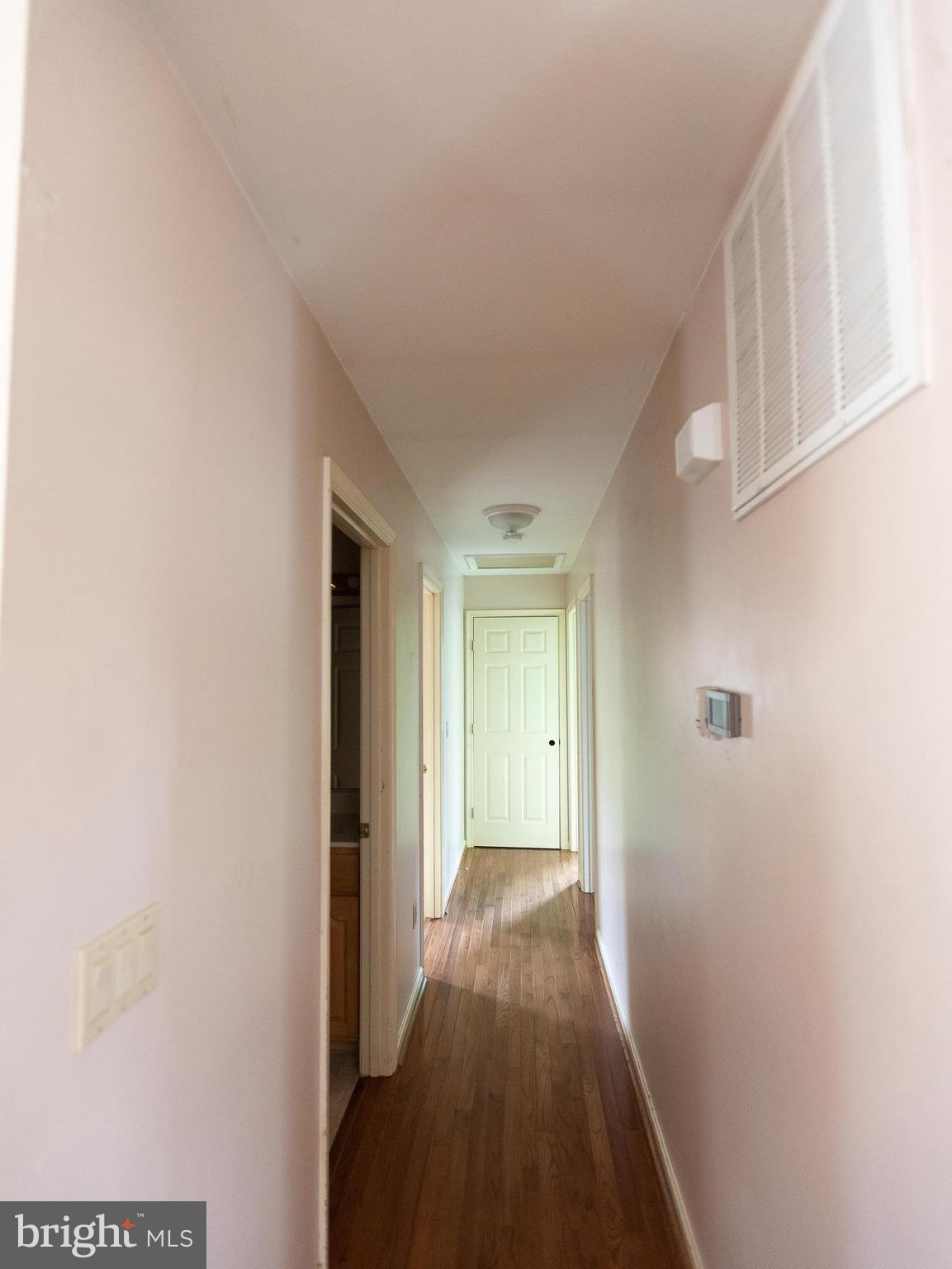 TOWN CREEK MANOR - Residential