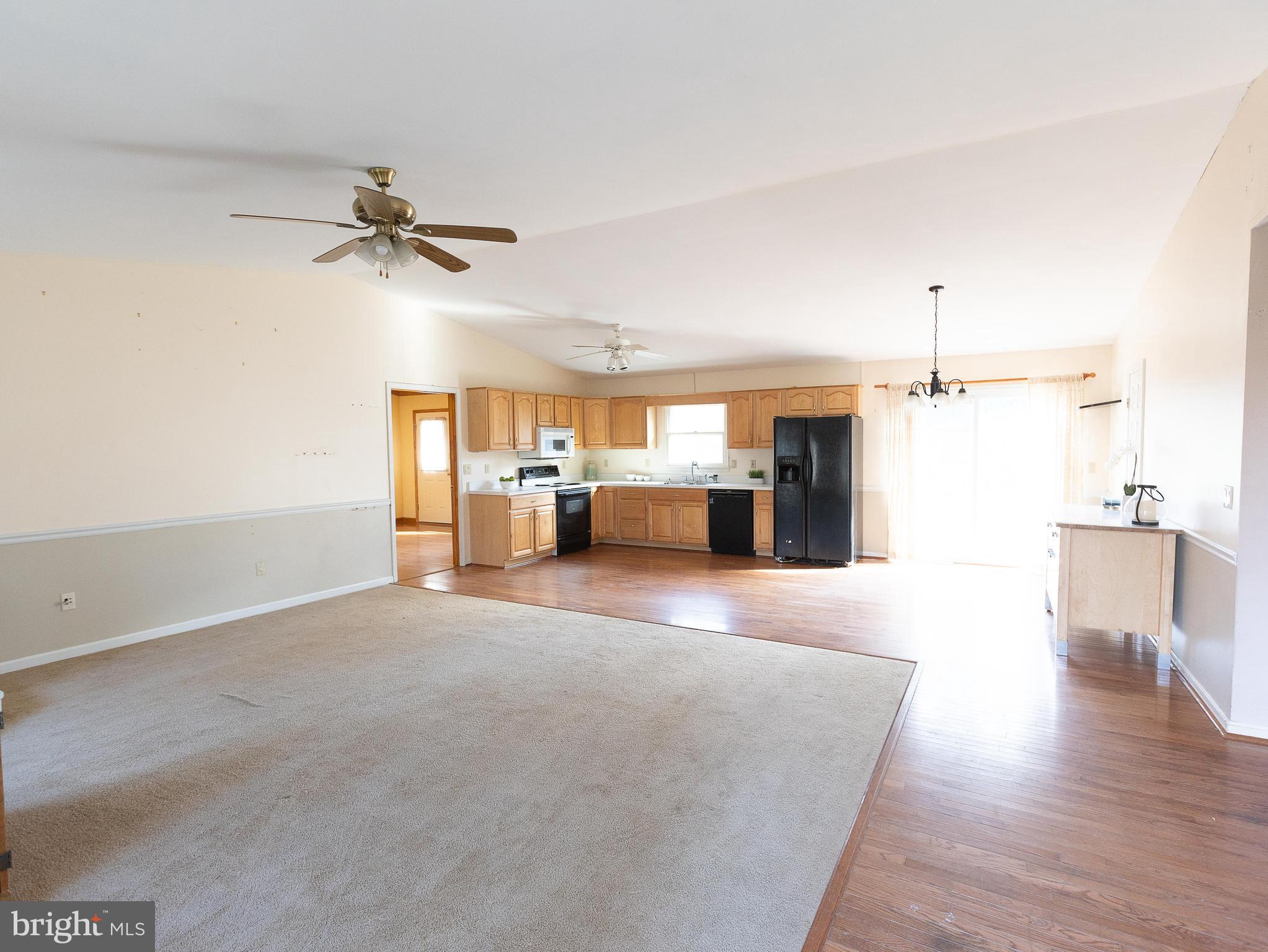 TOWN CREEK MANOR - Residential