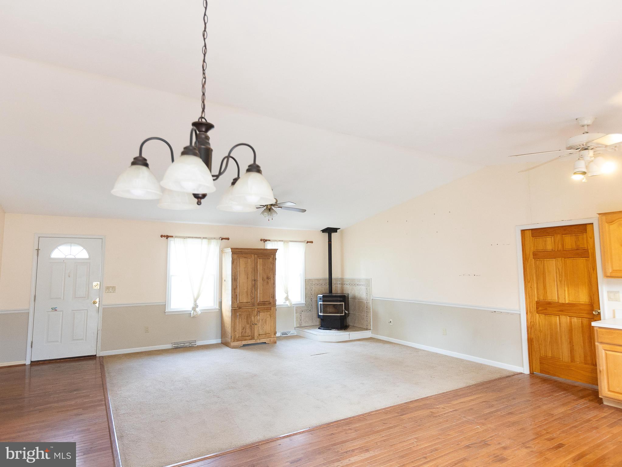 TOWN CREEK MANOR - Residential