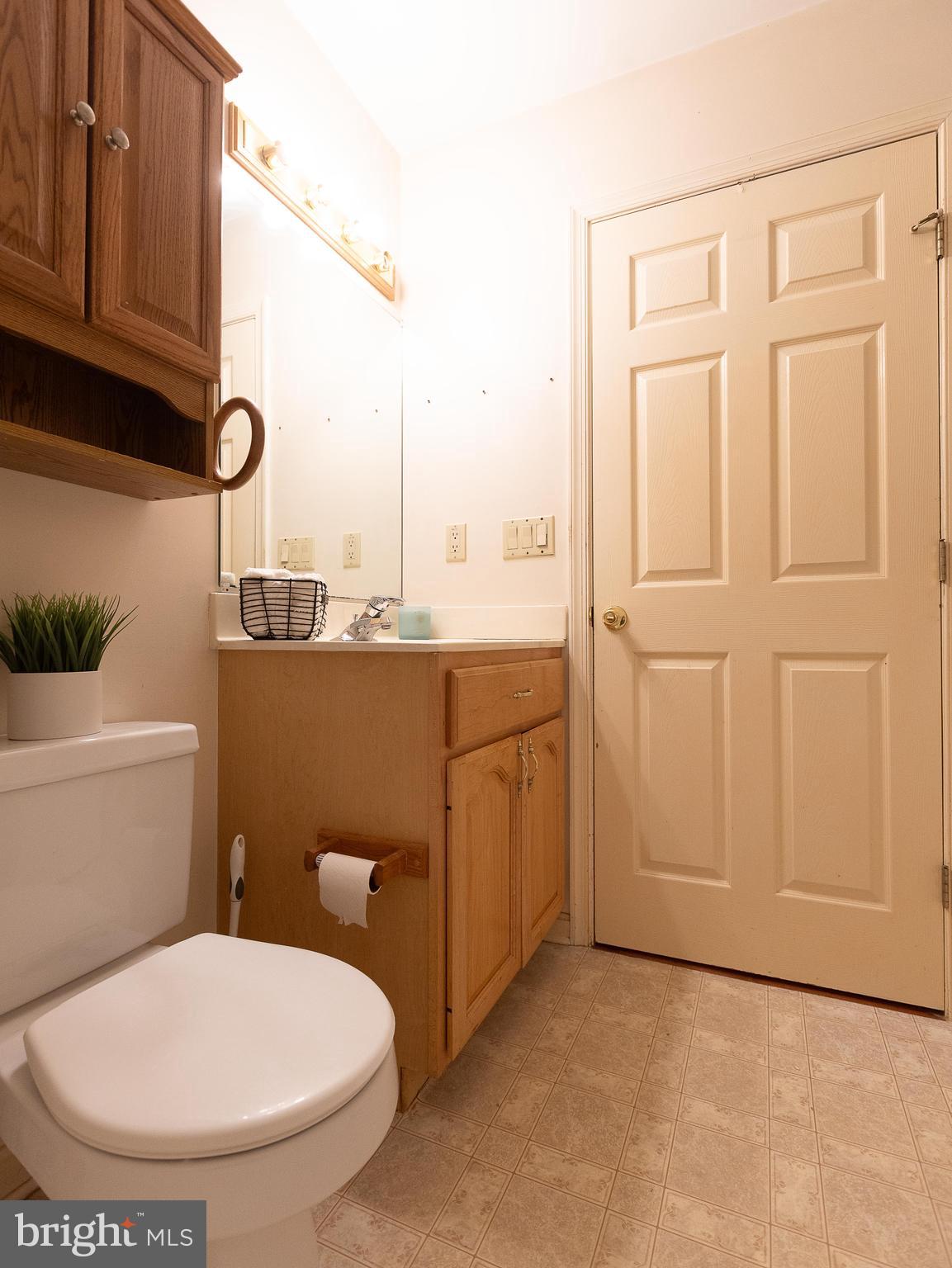 TOWN CREEK MANOR - Residential