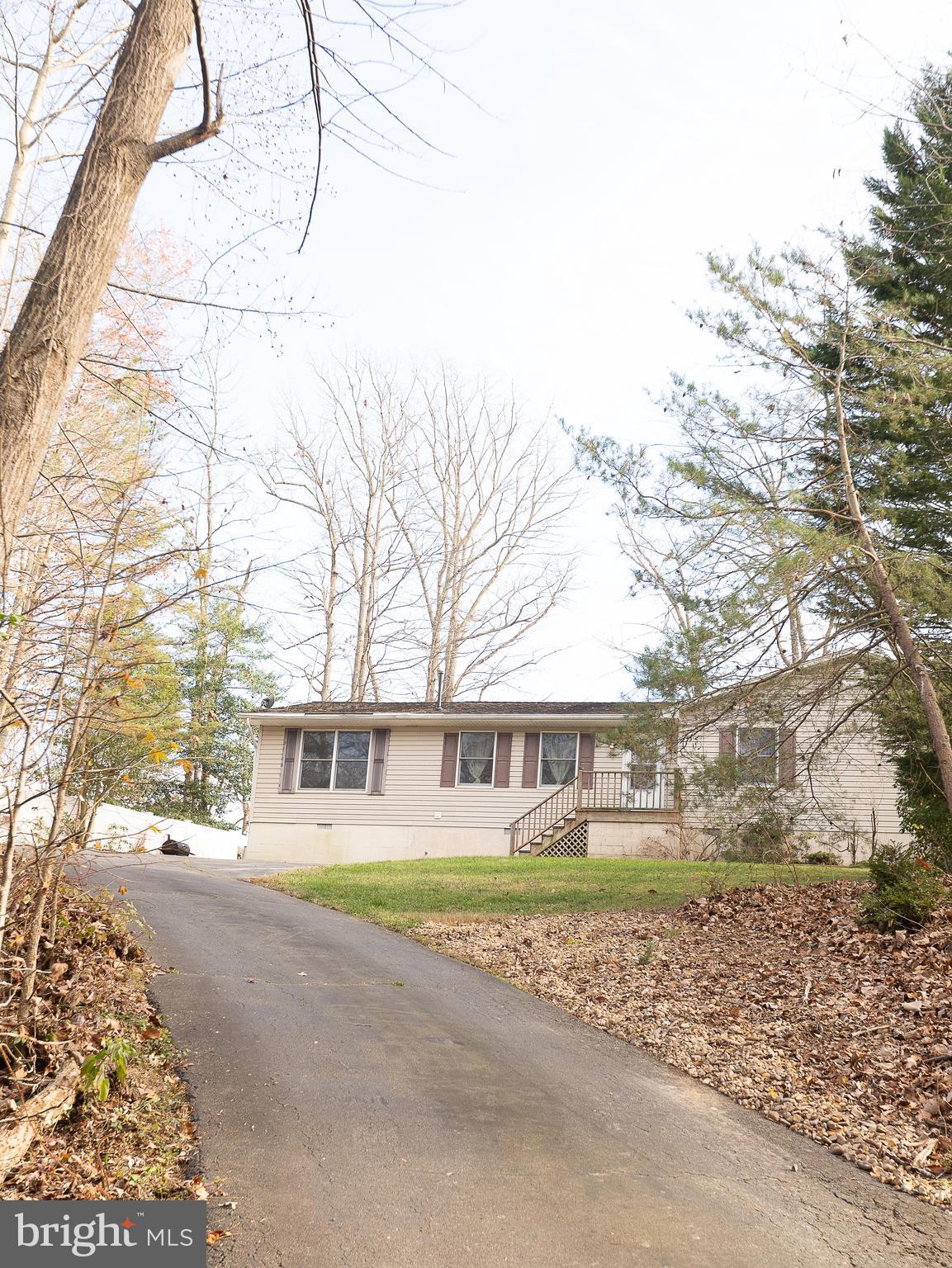 TOWN CREEK MANOR - Residential