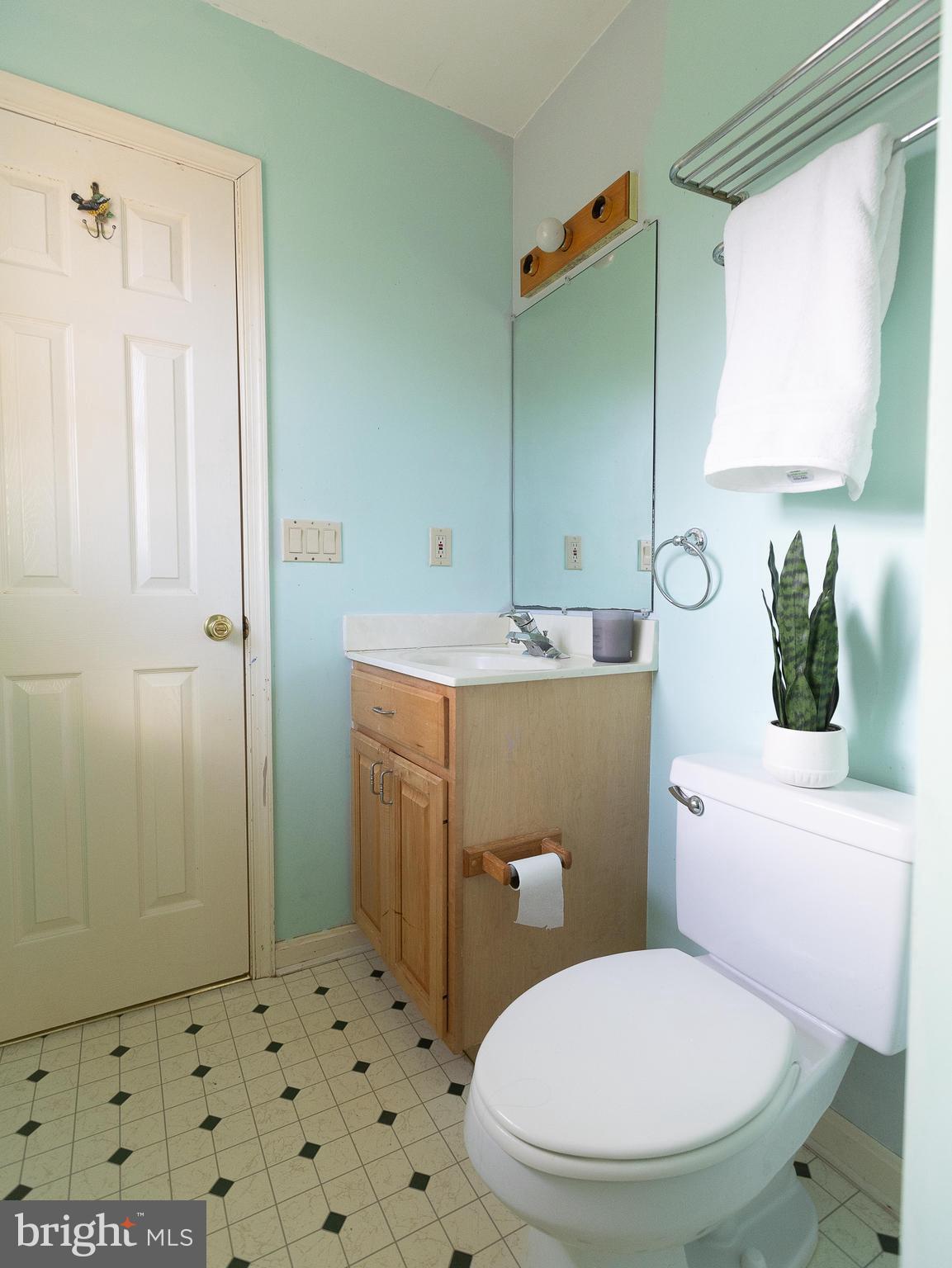 TOWN CREEK MANOR - Residential