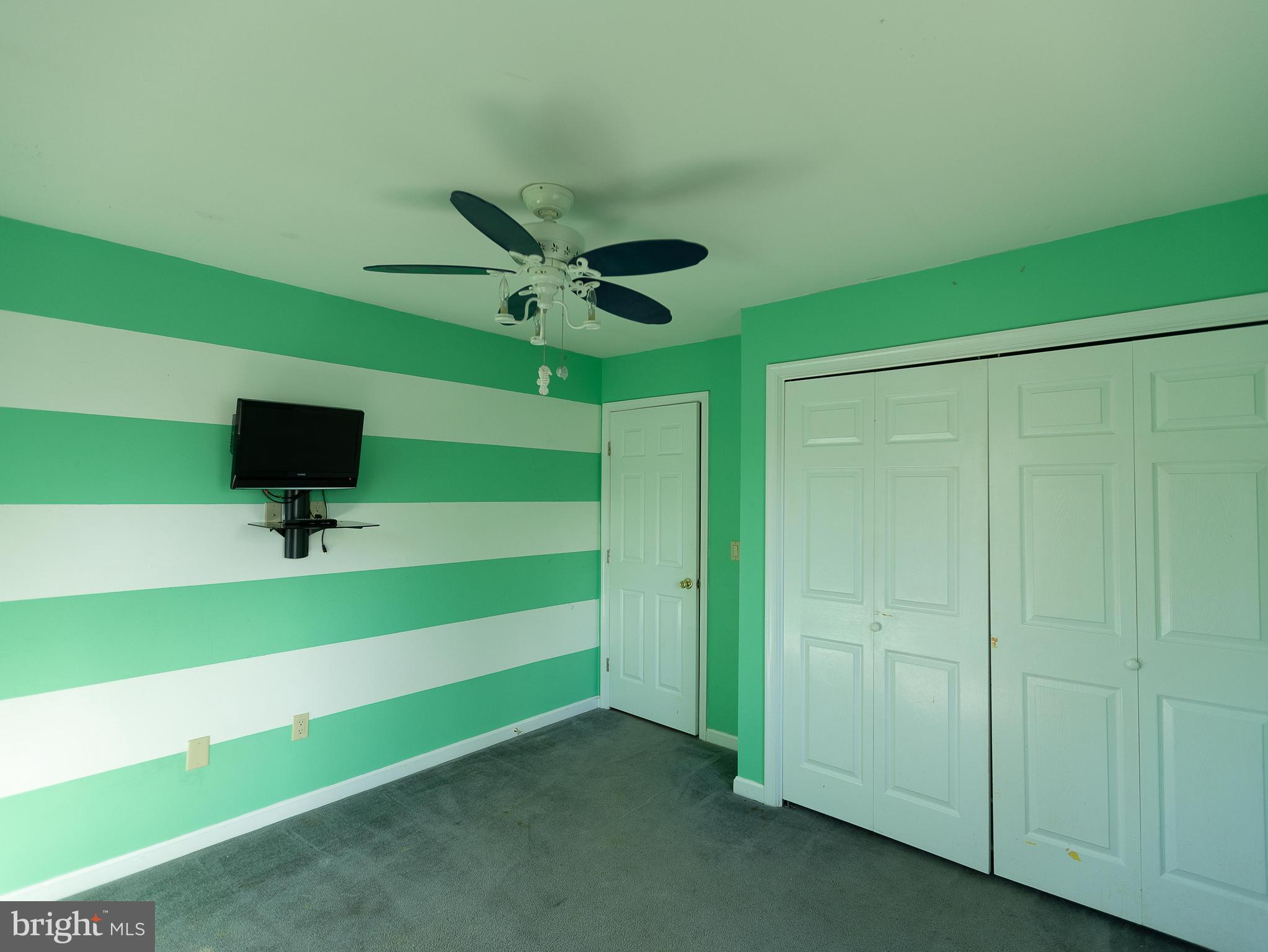 TOWN CREEK MANOR - Residential