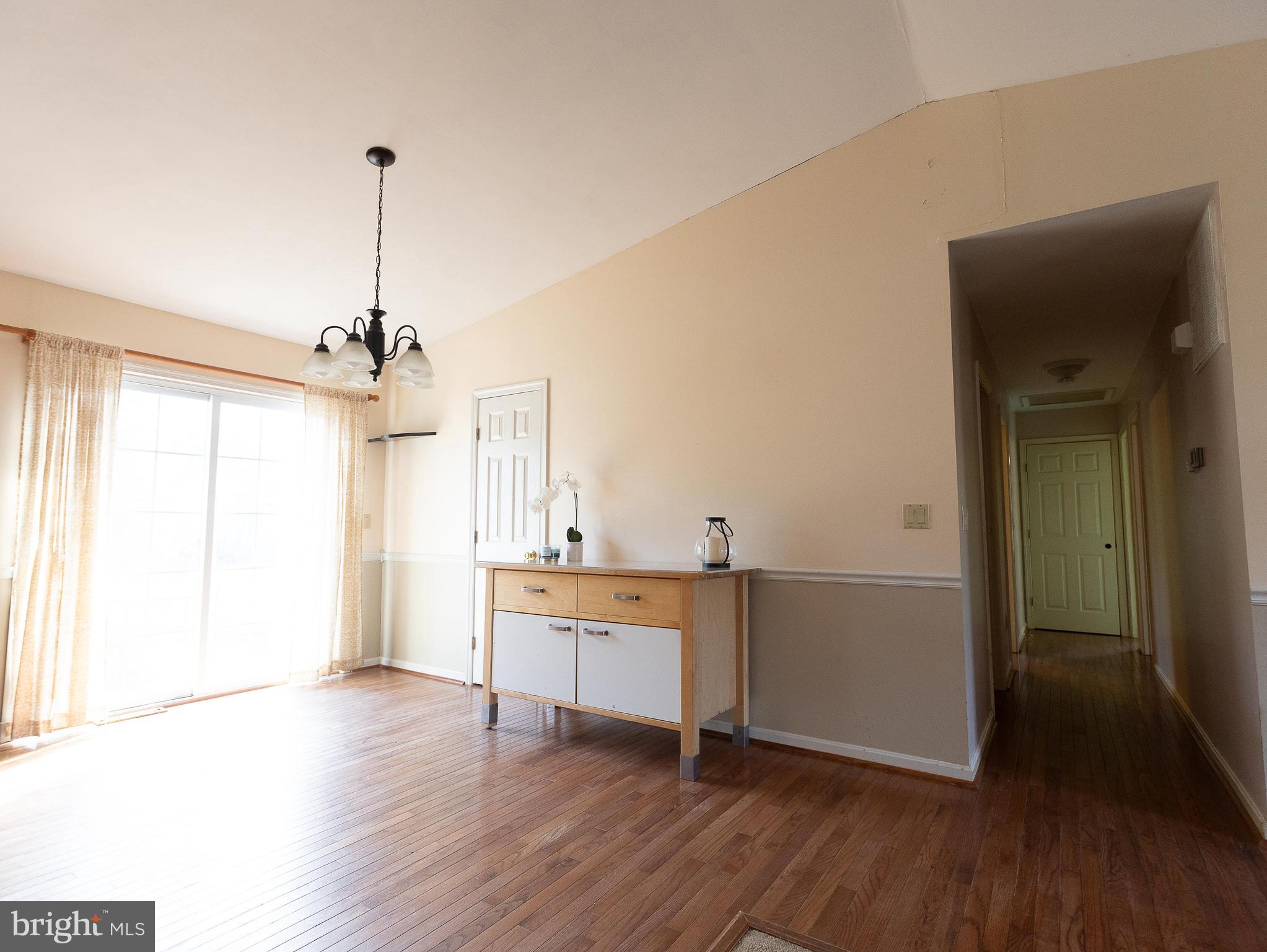 TOWN CREEK MANOR - Residential