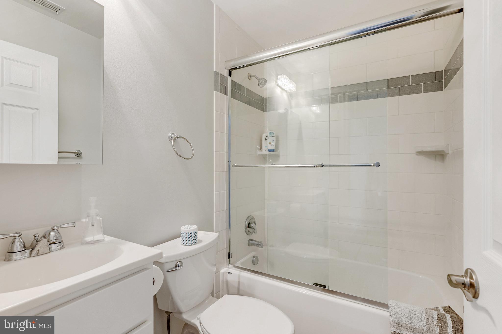 ABERDEEN HILLS - Residential