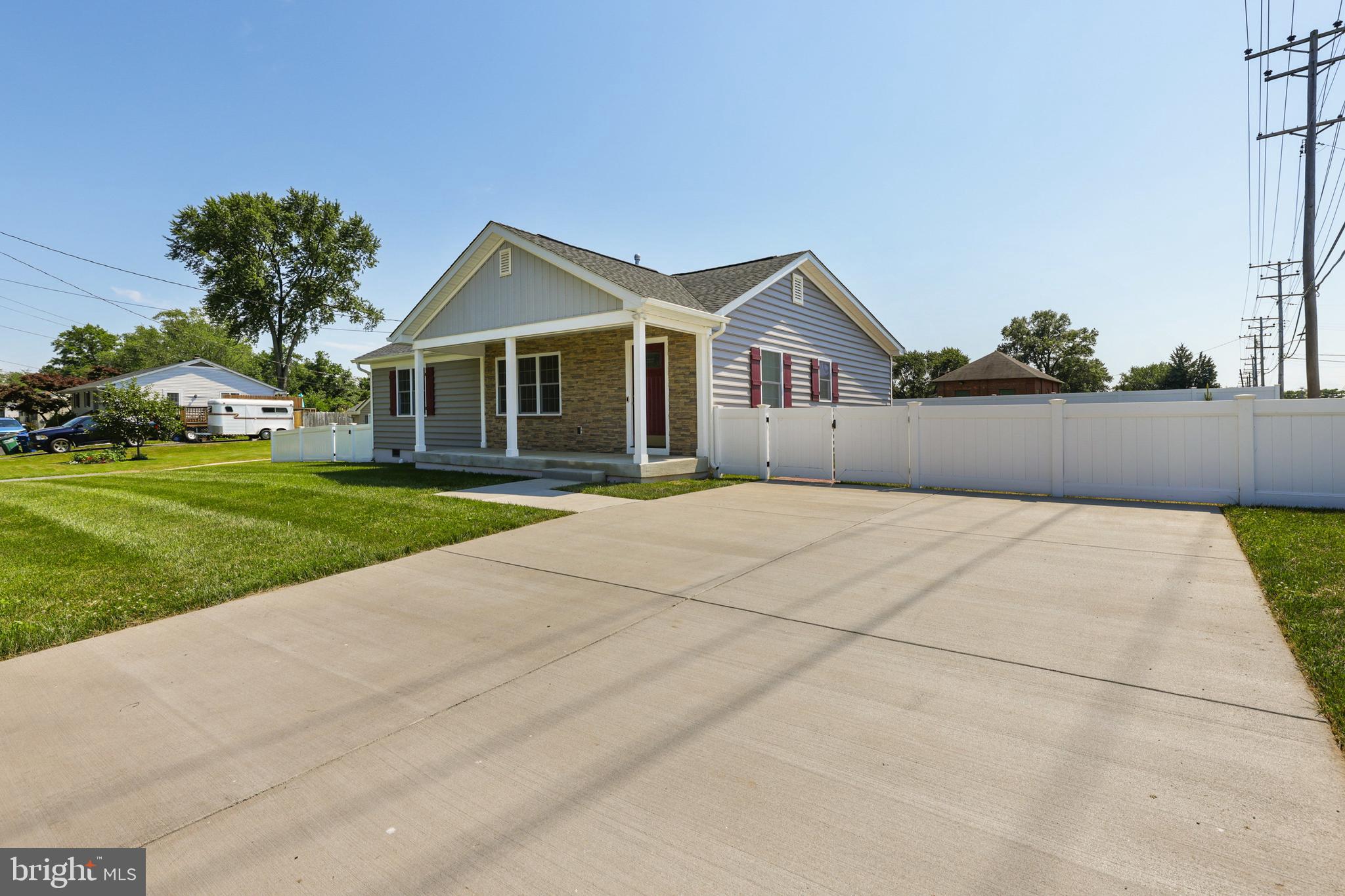 ABERDEEN HILLS - Residential