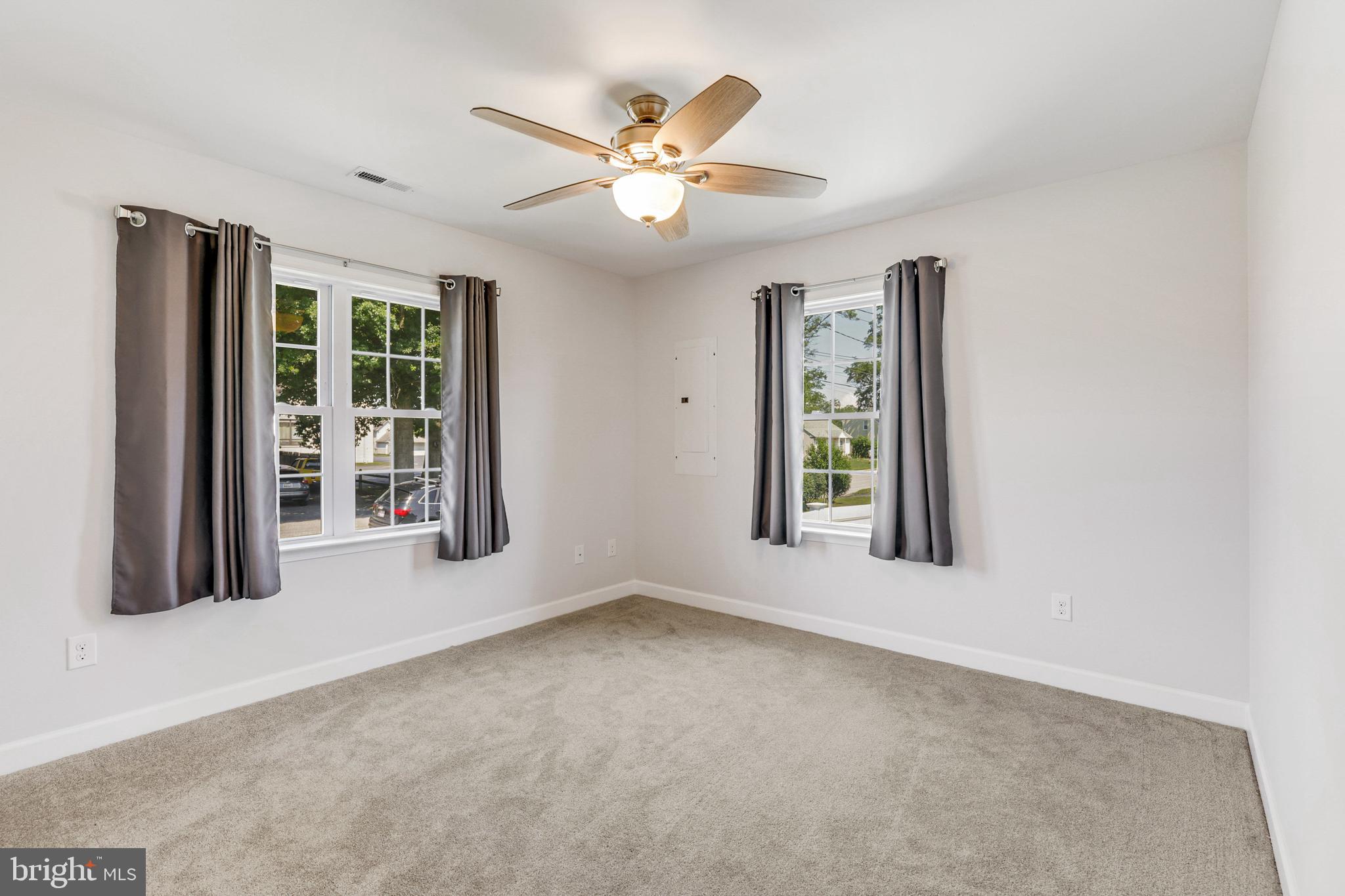 ABERDEEN HILLS - Residential