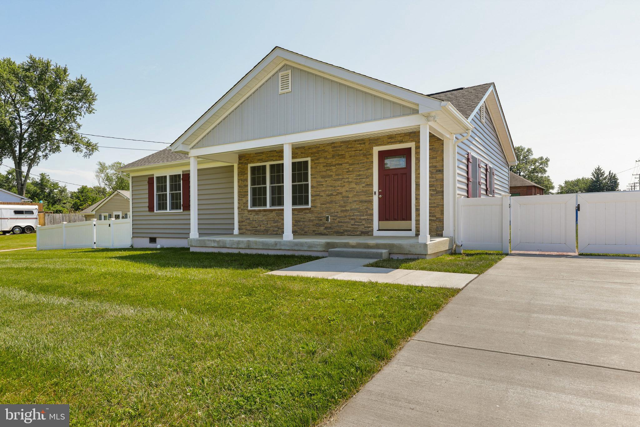 ABERDEEN HILLS - Residential