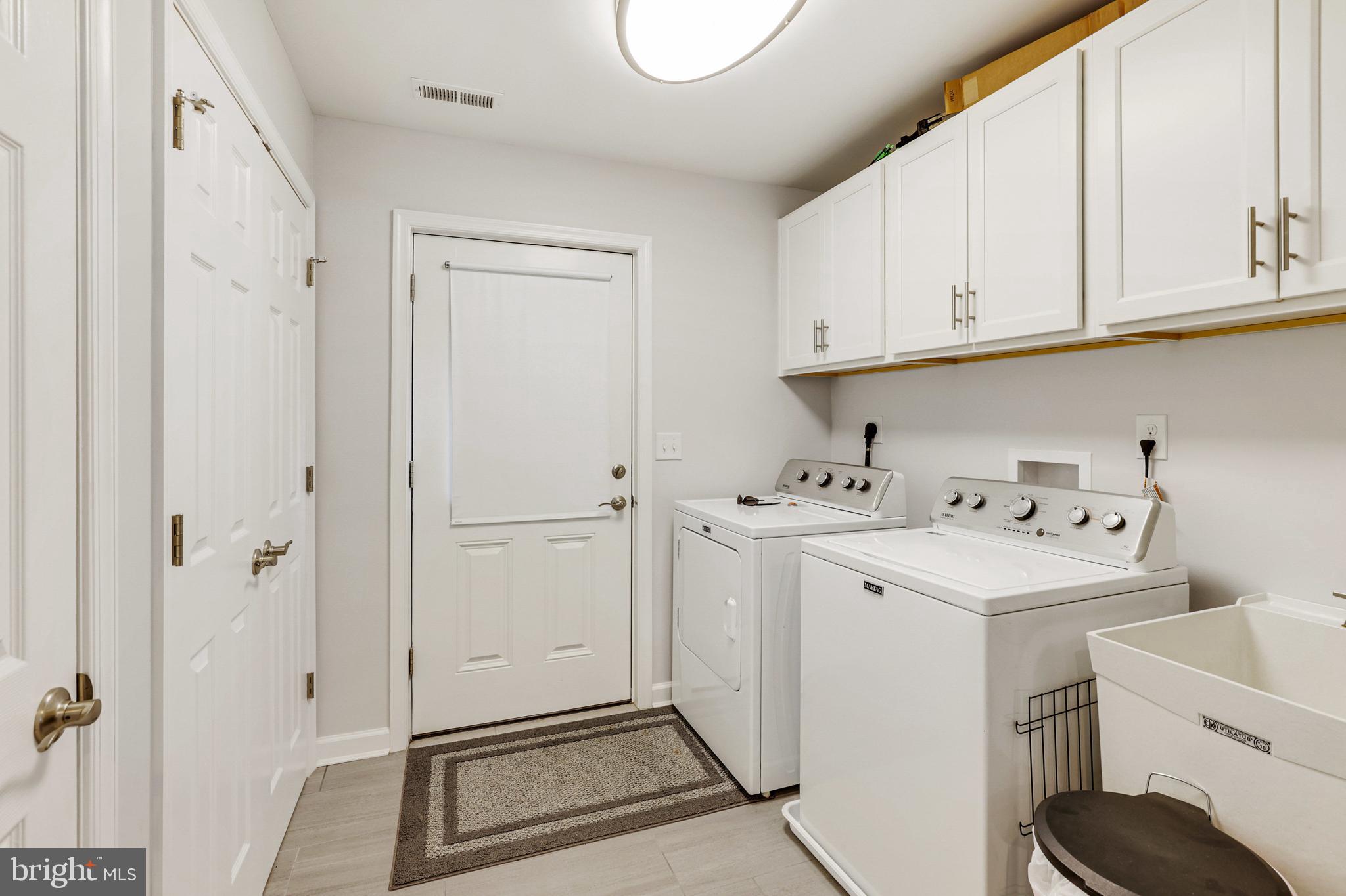 ABERDEEN HILLS - Residential