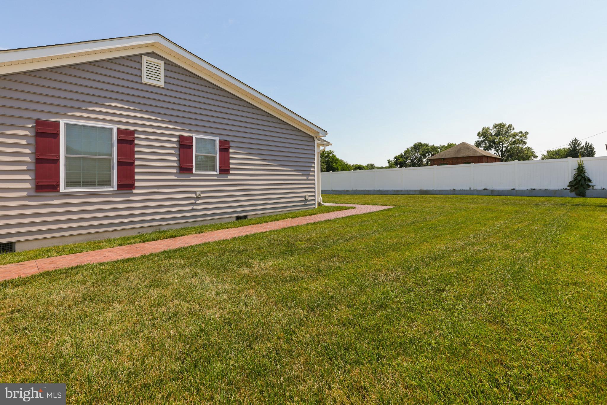 ABERDEEN HILLS - Residential