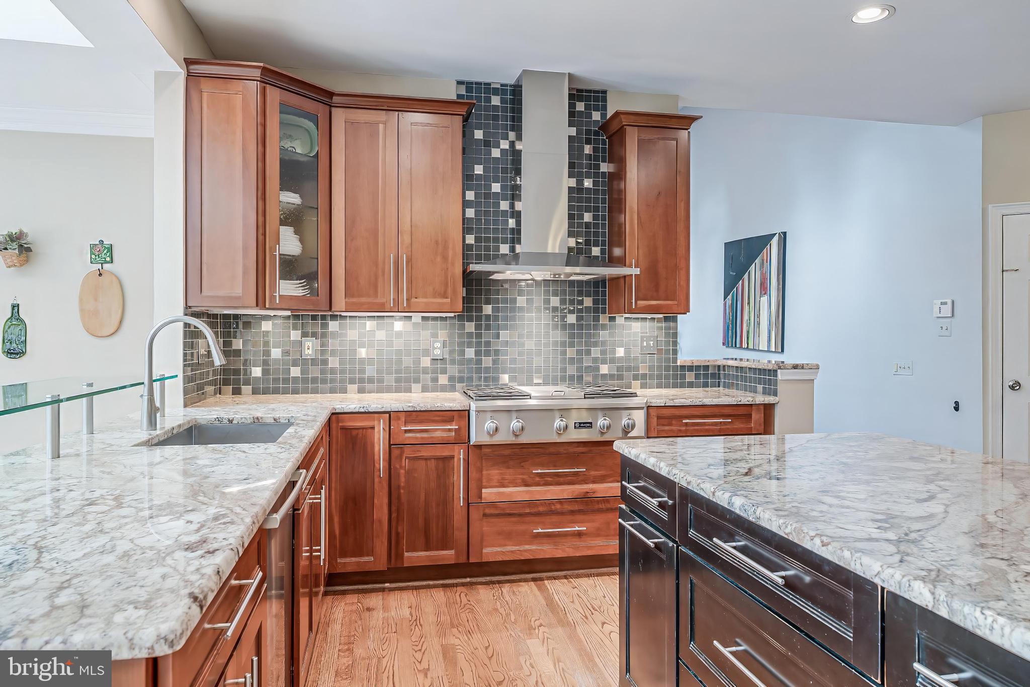 CHANTILLY HIGHLANDS - Residential