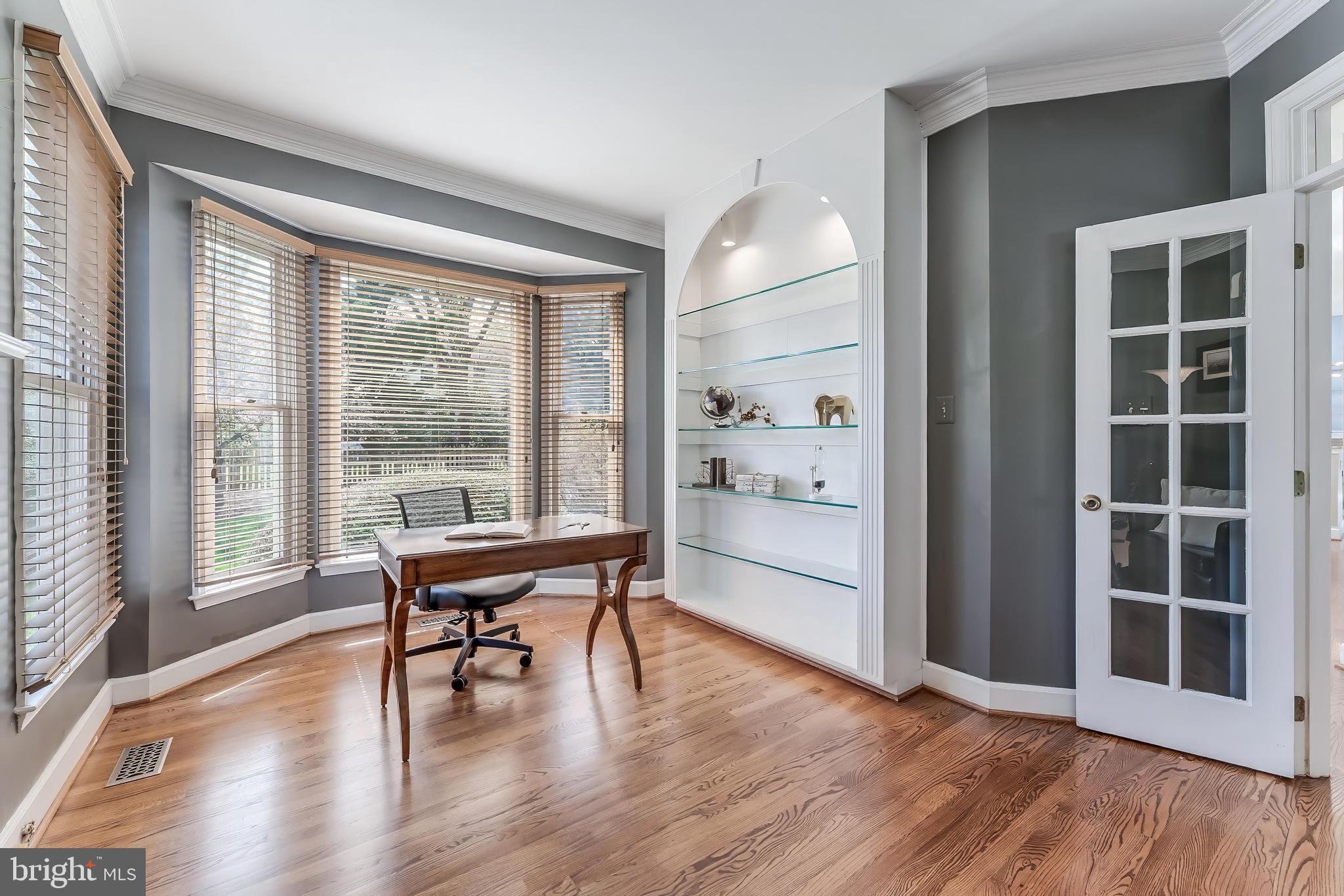 CHANTILLY HIGHLANDS - Residential