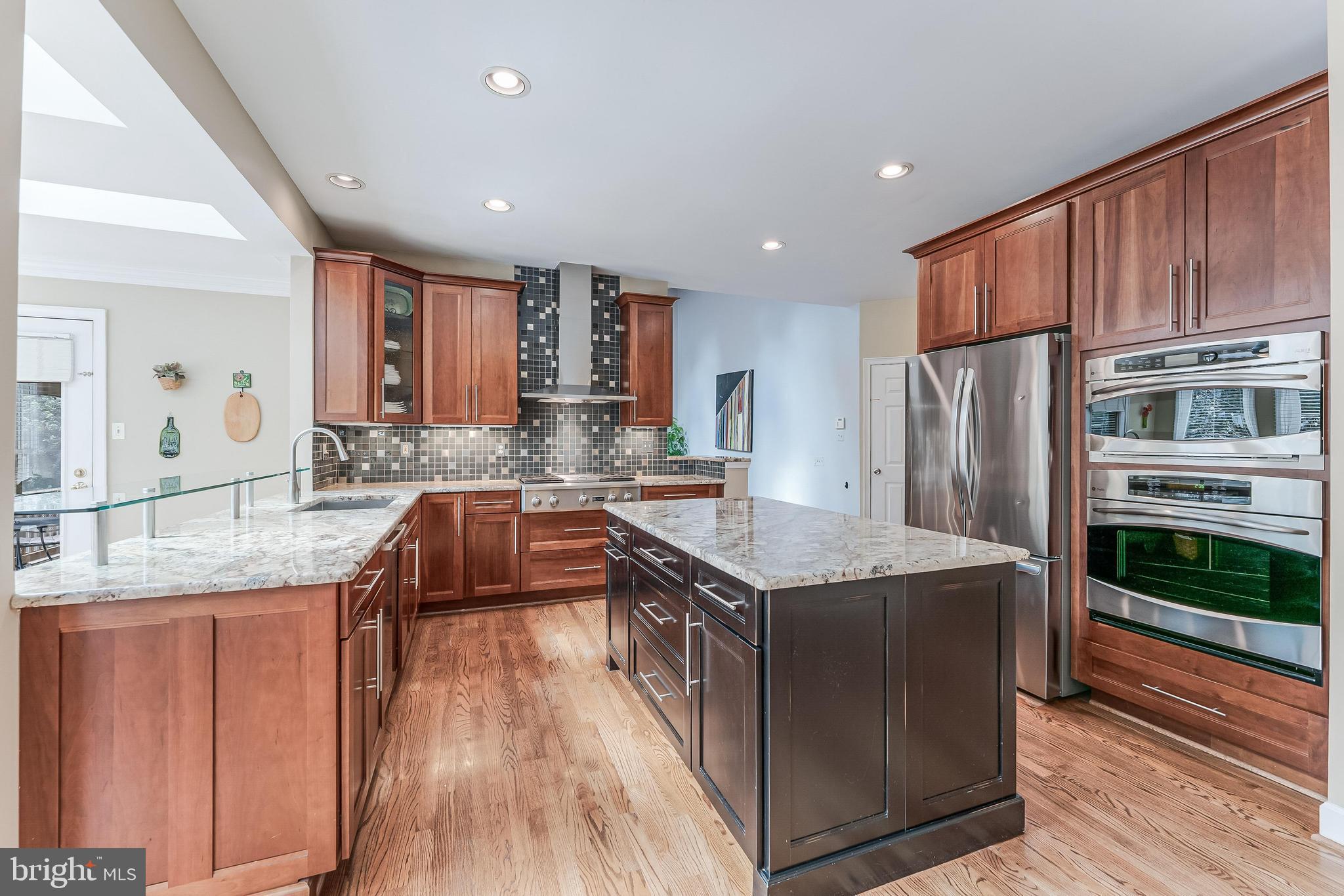 CHANTILLY HIGHLANDS - Residential