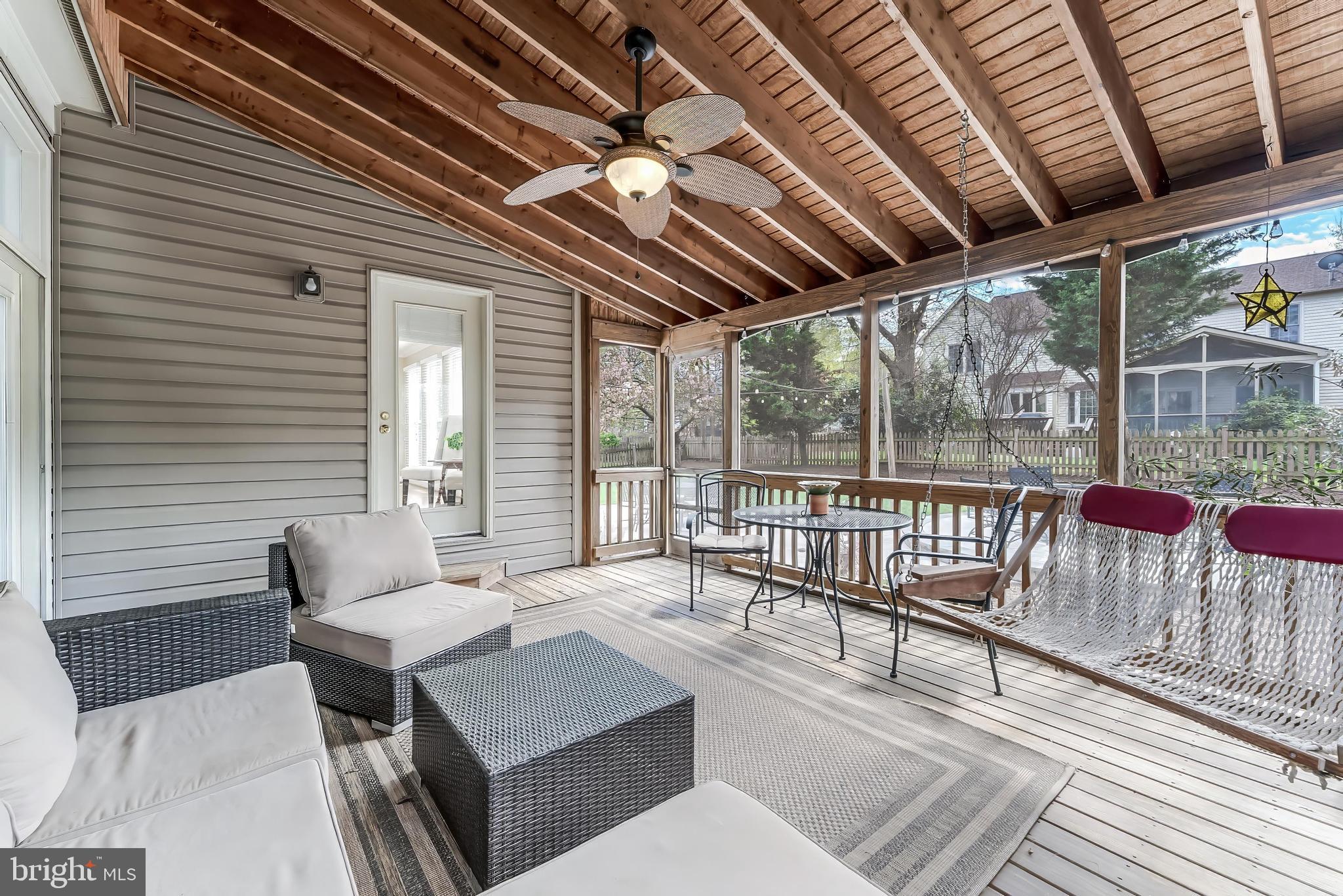 CHANTILLY HIGHLANDS - Residential