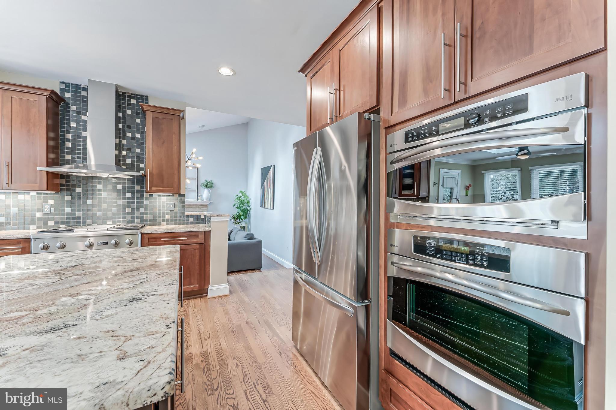 CHANTILLY HIGHLANDS - Residential