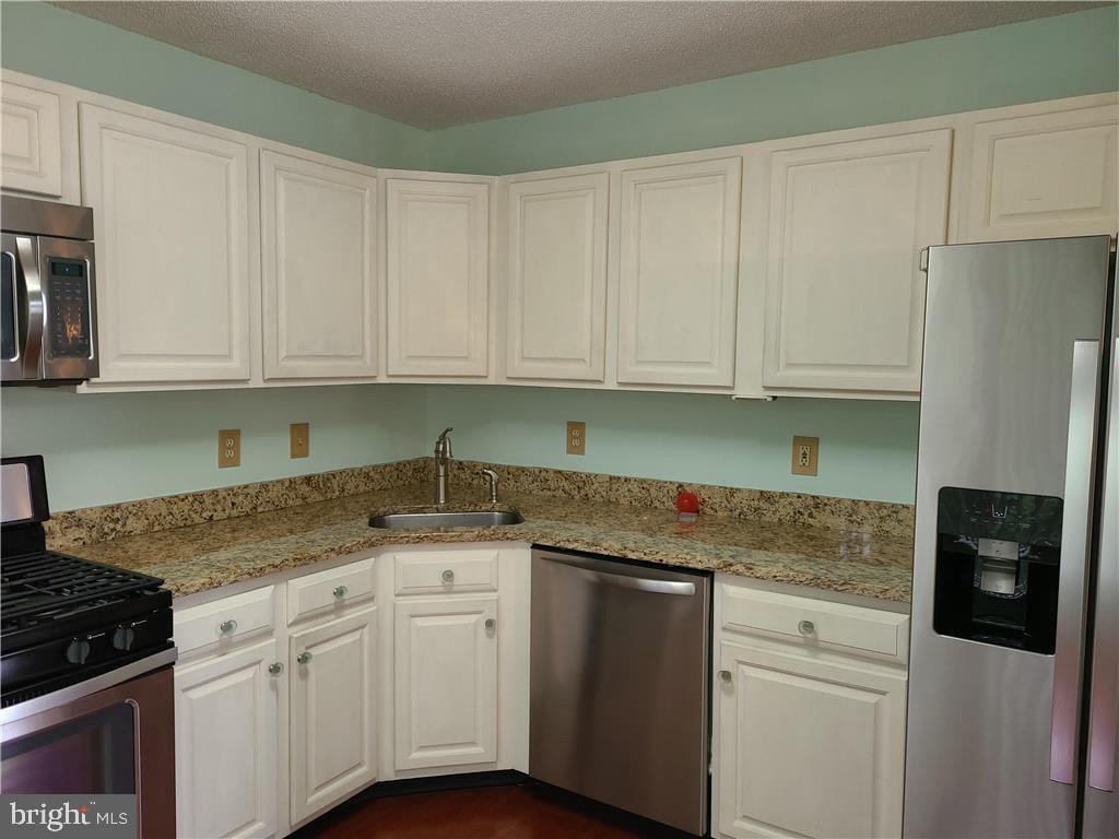 SOCIETY HILL - Residential Lease