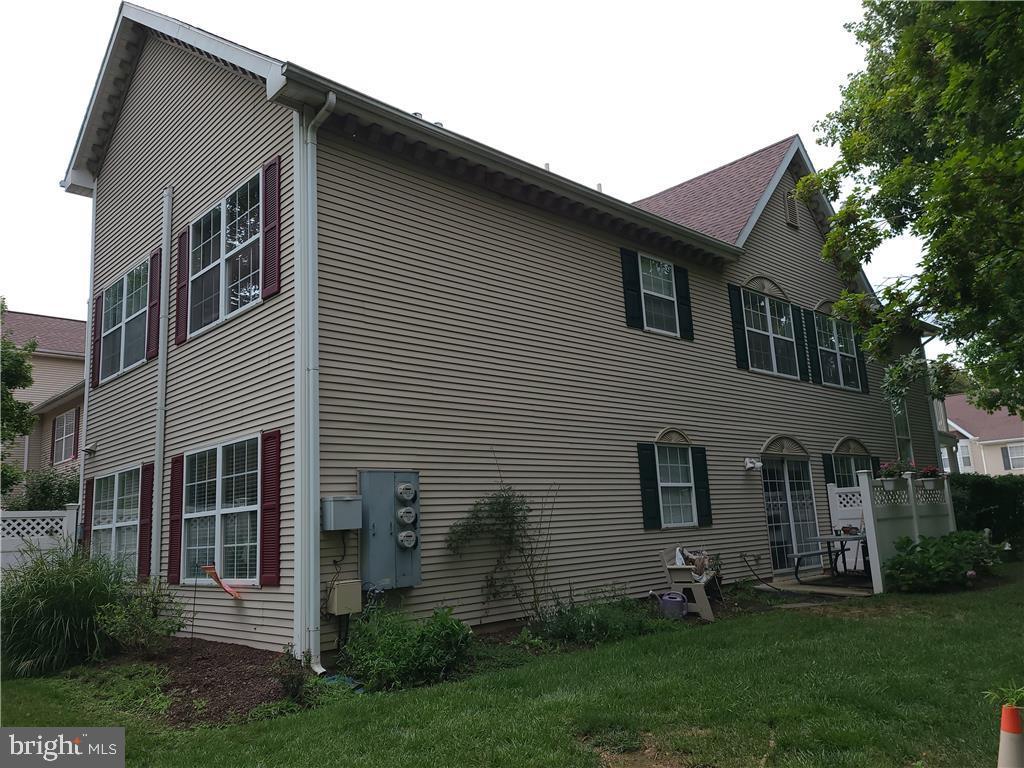 SOCIETY HILL - Residential Lease