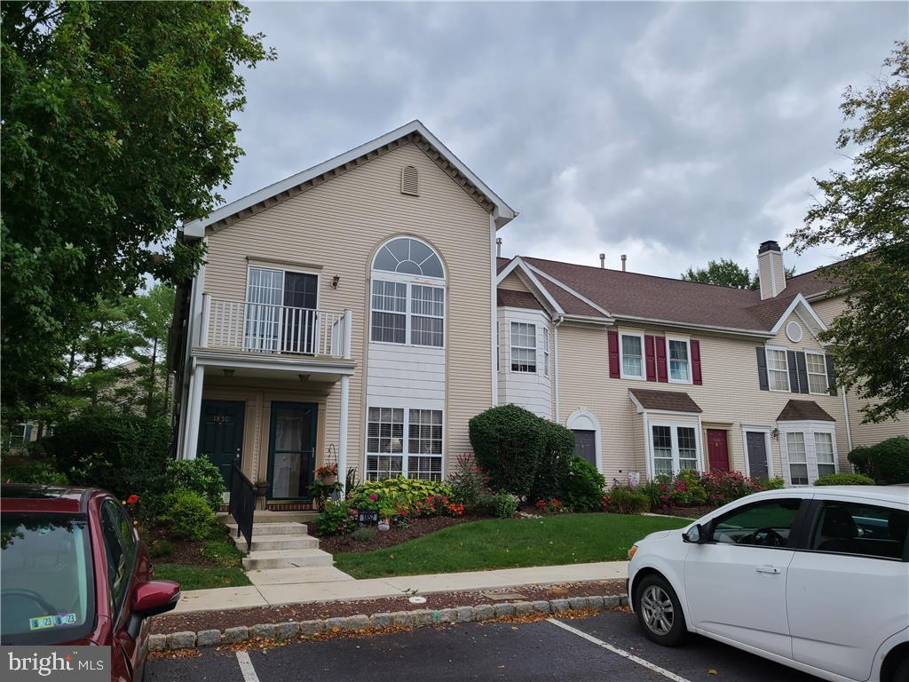 SOCIETY HILL - Residential Lease