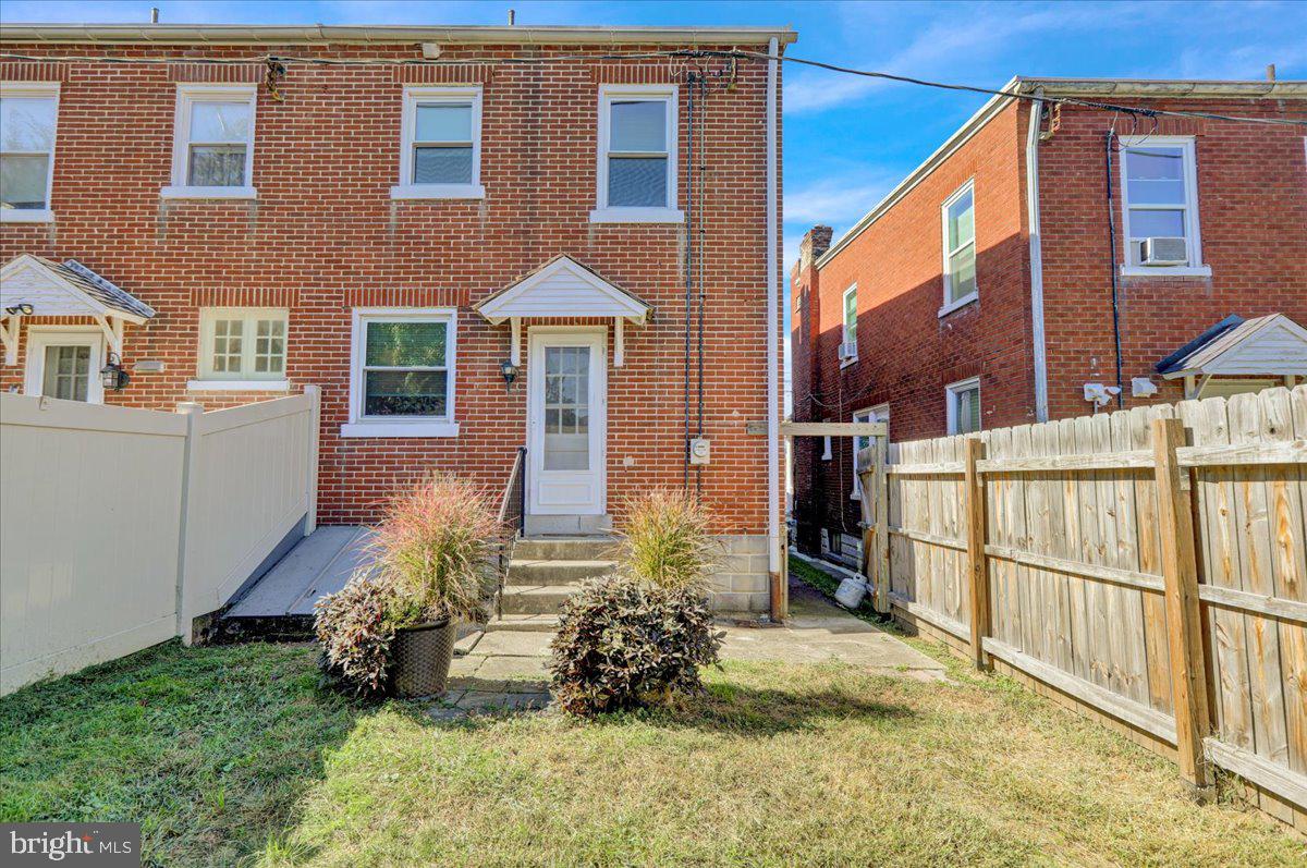 HAMILTON PARK - Residential