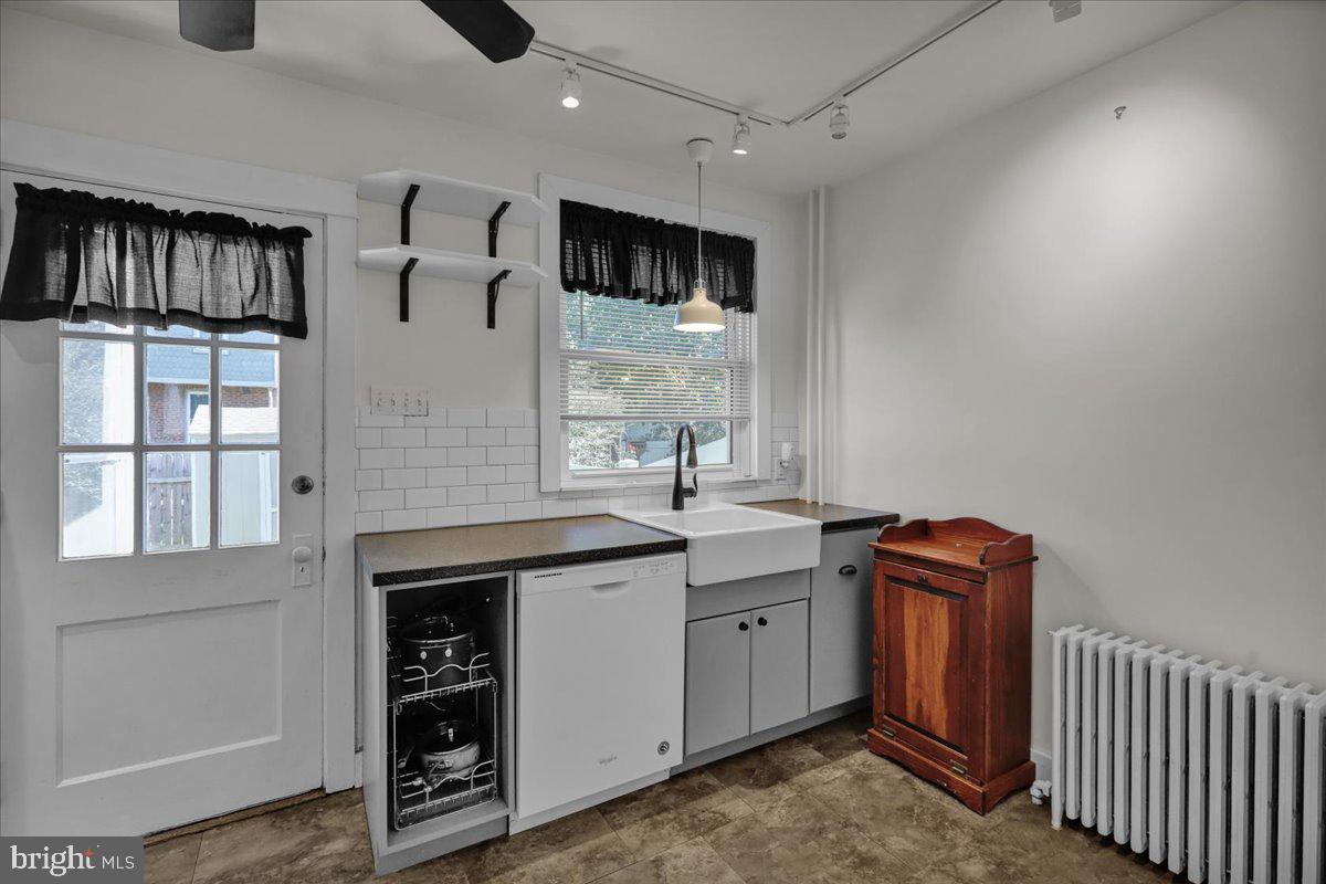 HAMILTON PARK - Residential