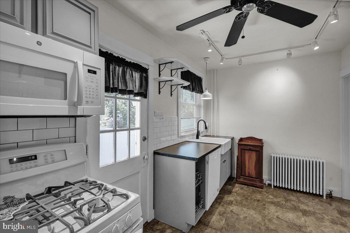 HAMILTON PARK - Residential