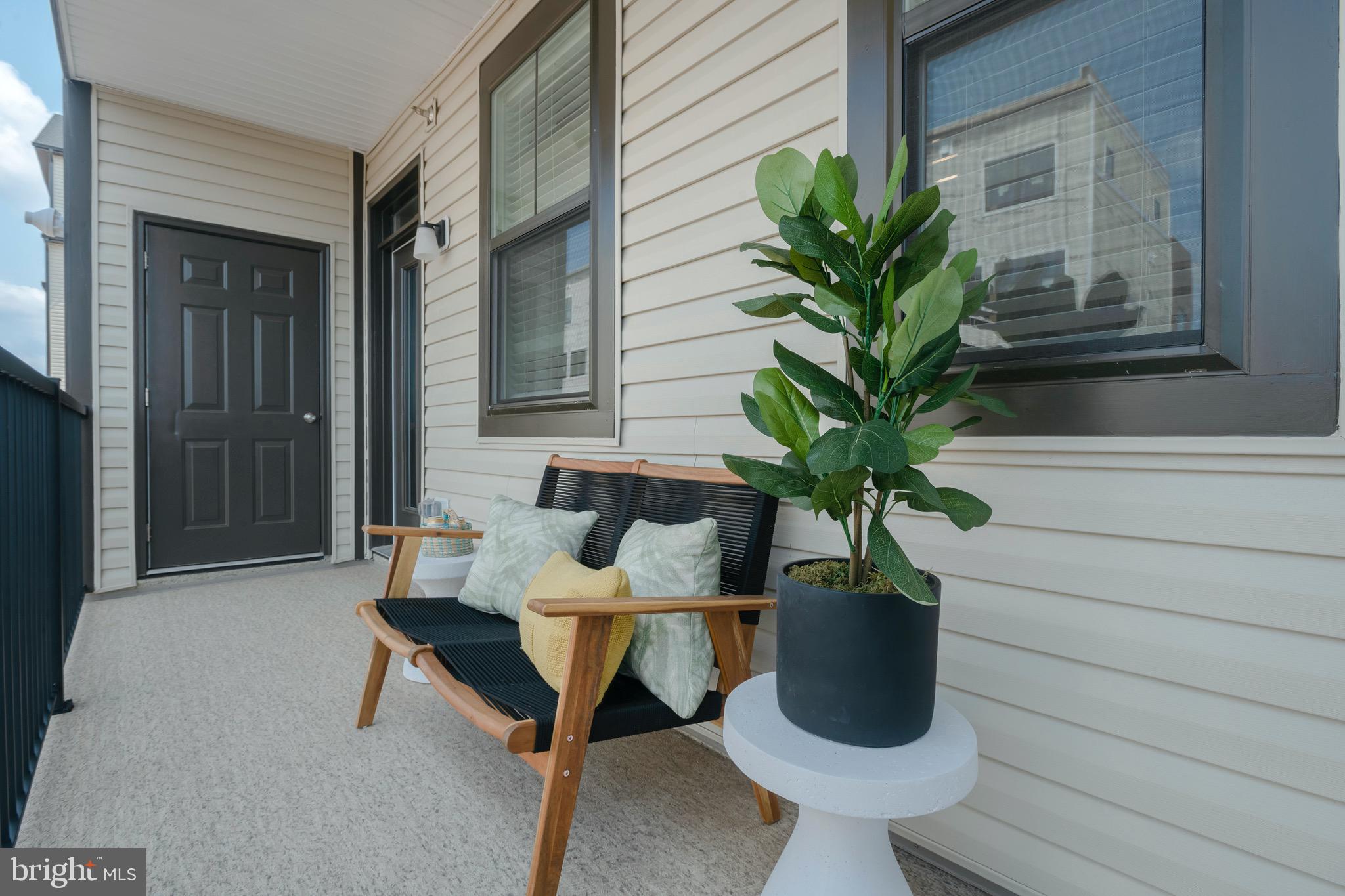 METRO WALK AT MOOREFIELD STATION - Residential