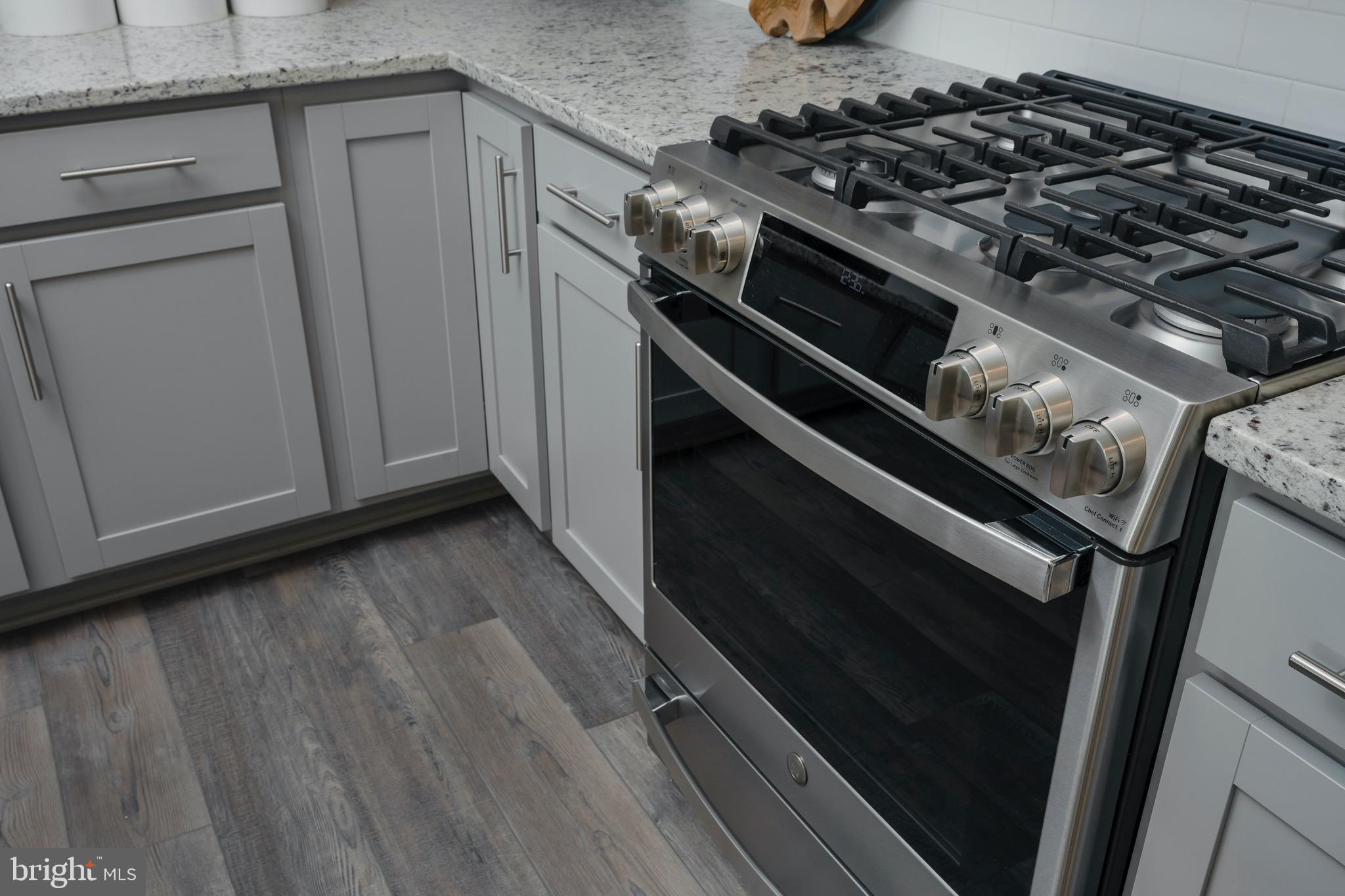 METRO WALK AT MOOREFIELD STATION - Residential