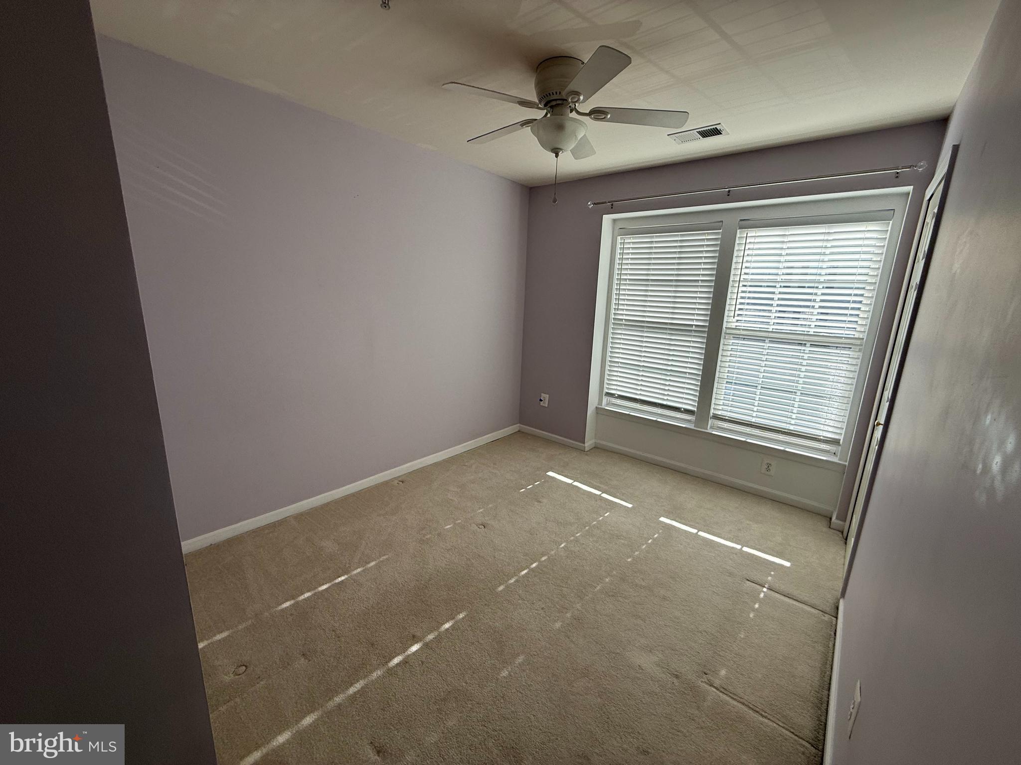 VILLAGE TOWNS - Residential Lease