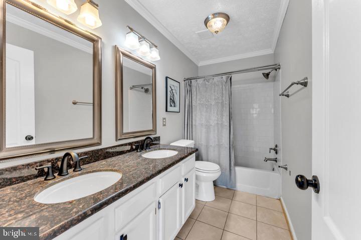 PIN OAK VILLAGE - Residential