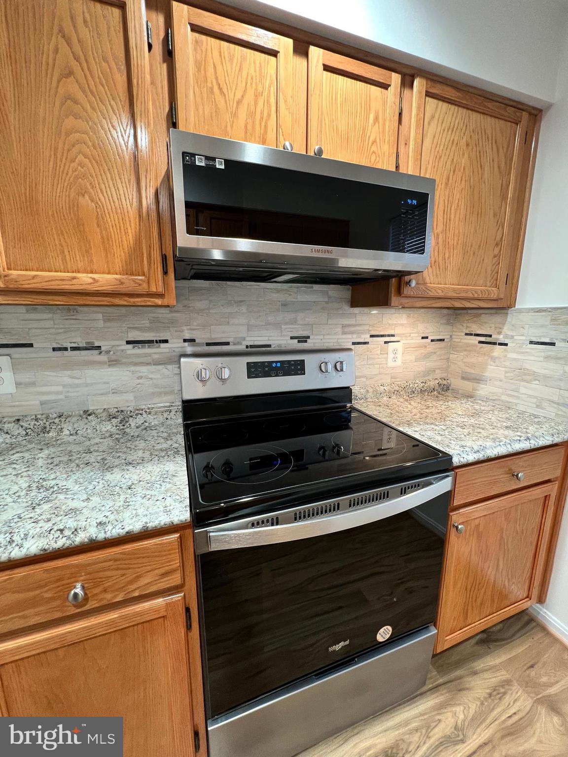 CHERRY VIEW PARK - Residential Lease