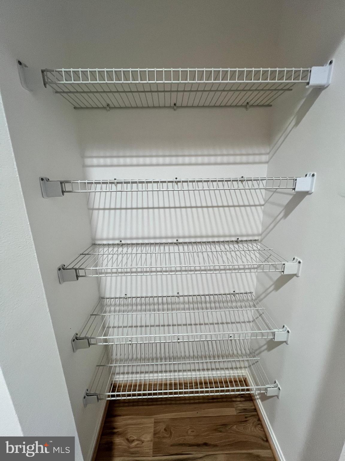 CHERRY VIEW PARK - Residential Lease