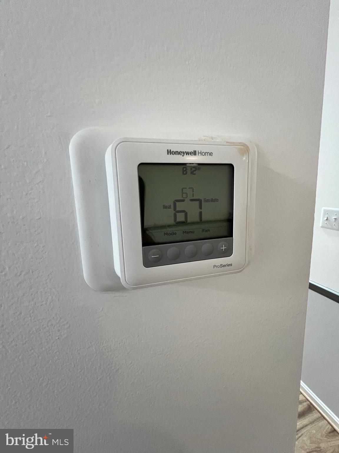 CHERRY VIEW PARK - Residential Lease