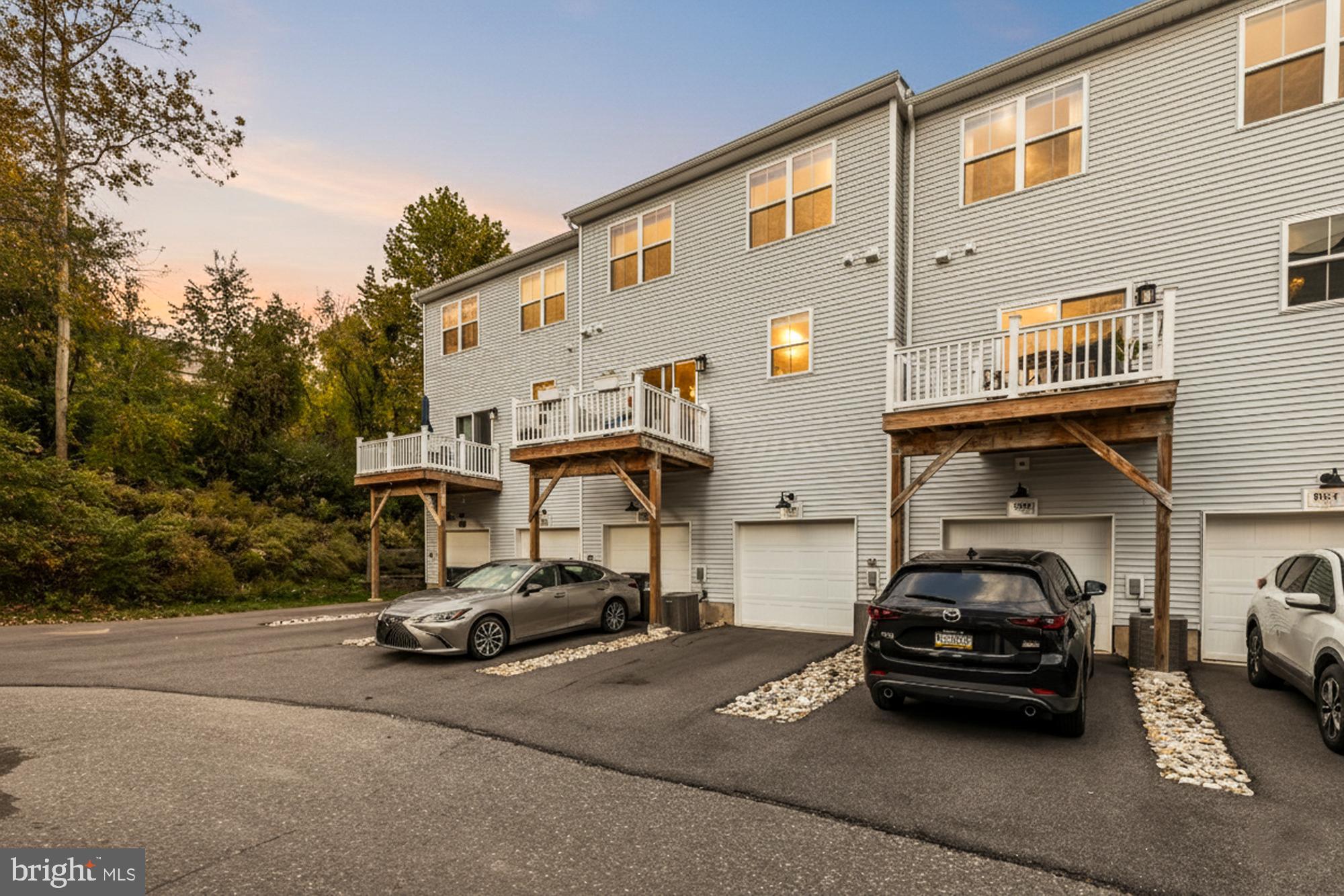 STEELPOINTE - Residential