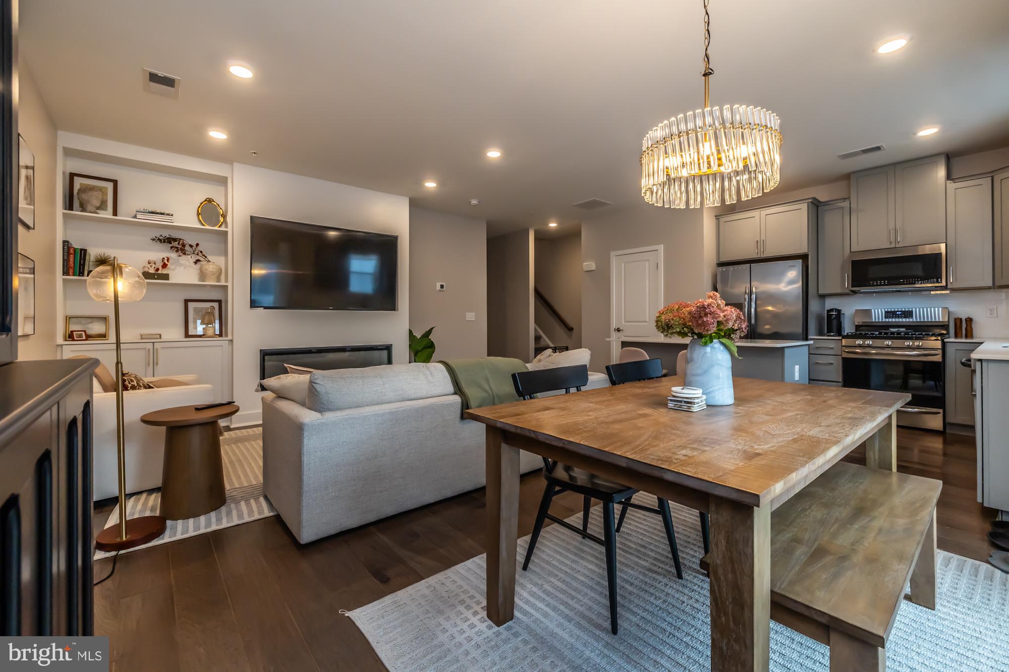 STEELPOINTE - Residential