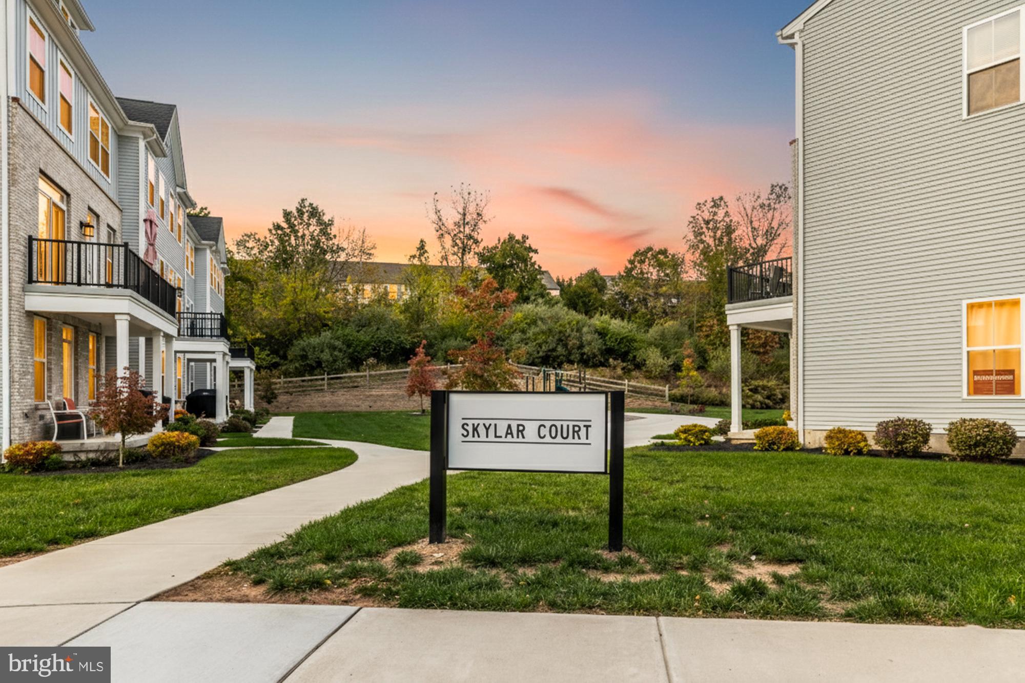 STEELPOINTE - Residential