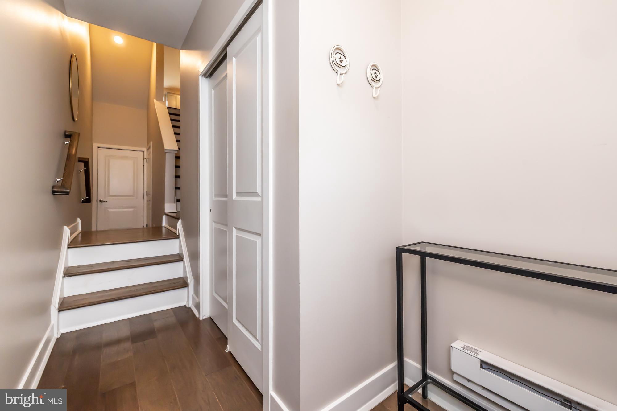 958 SKYLAR COURT