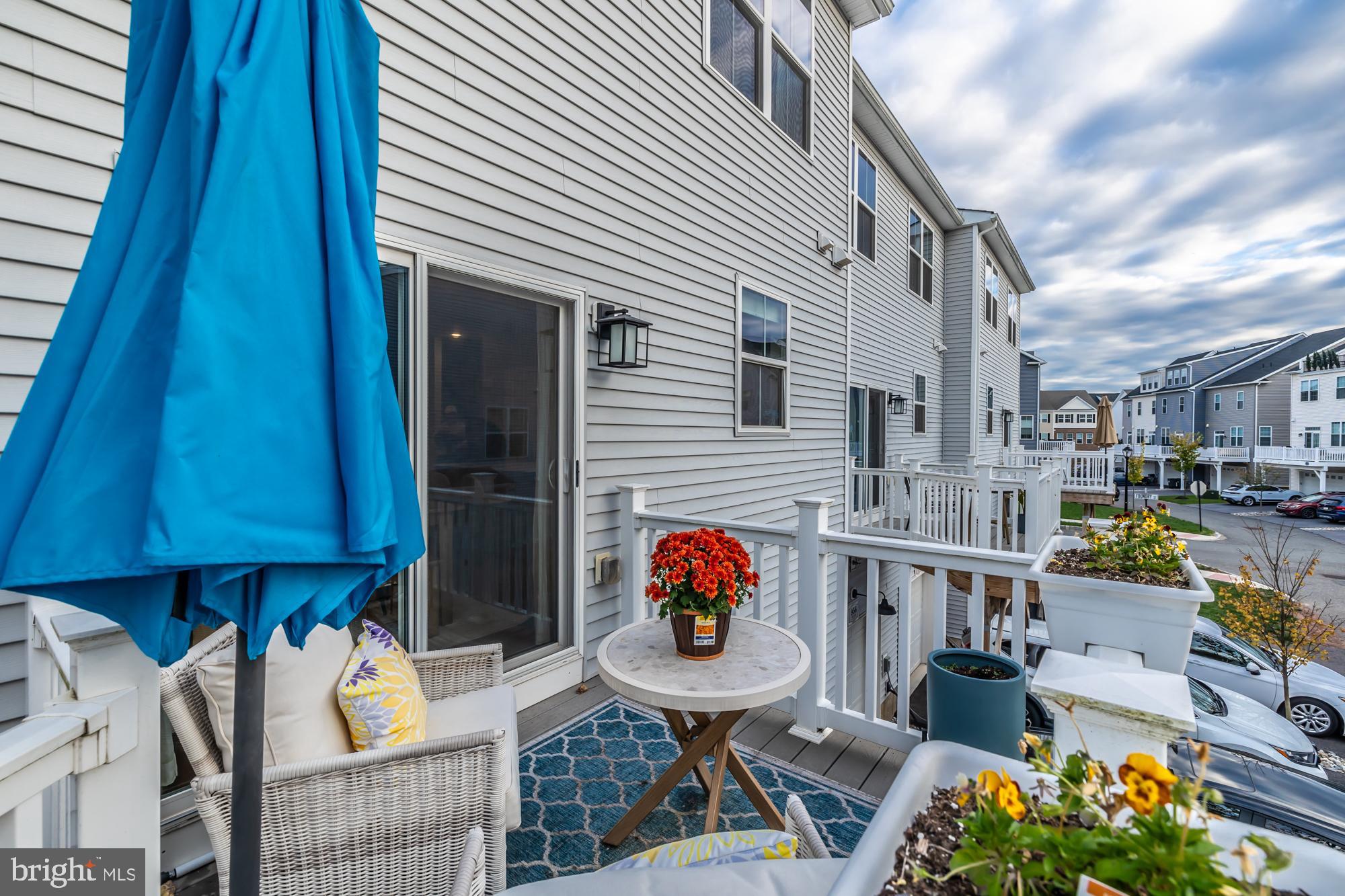 STEELPOINTE - Residential