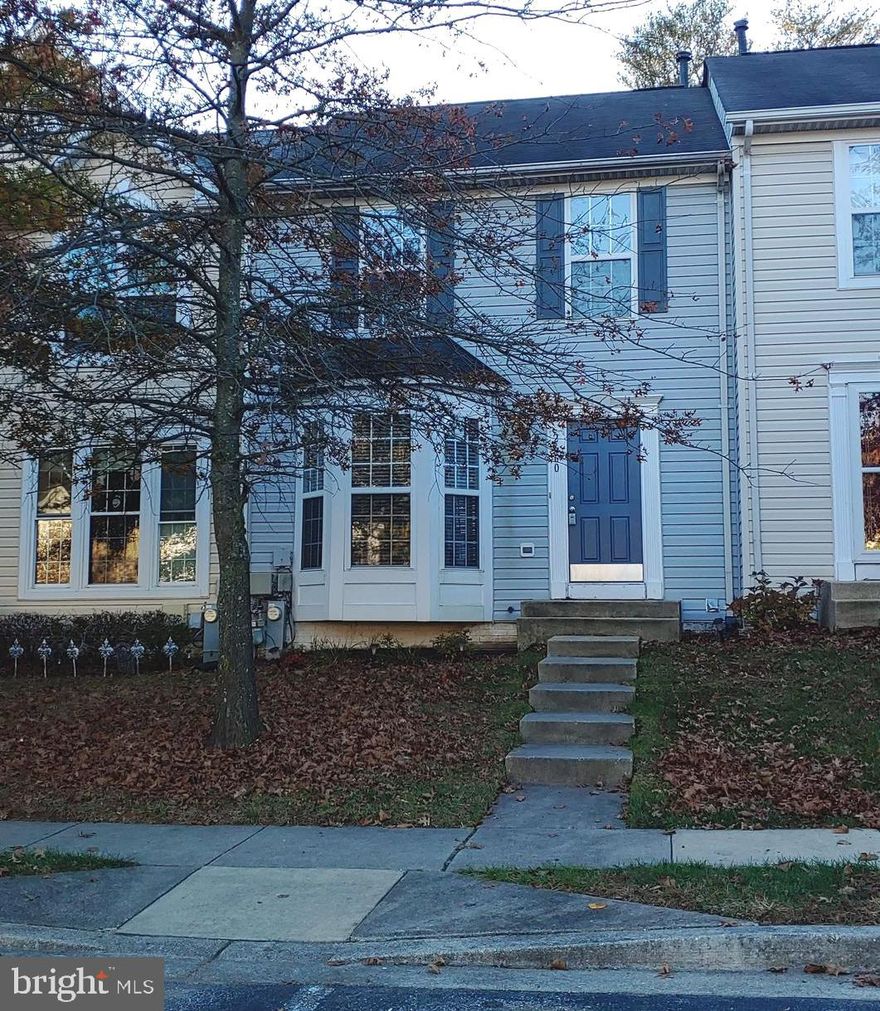 FANTASTIC HOME BACKING TO WOODS IN PINEY ORCHARD**WOOD FLOORS THROUGHOUT MAIN LEVEL**FRESH PAINT**STAINLESS STEEL APPLIANCES & GRANITE COUNTERS**PREFER NO SMOKING & NO PETS, WILL CONSIDER CASE BY CASE THOUGH**