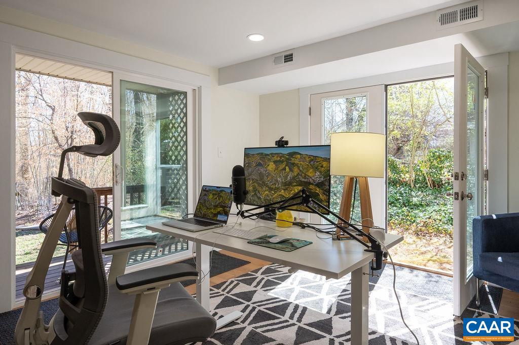 GREENLEAF TERRACE - Residential