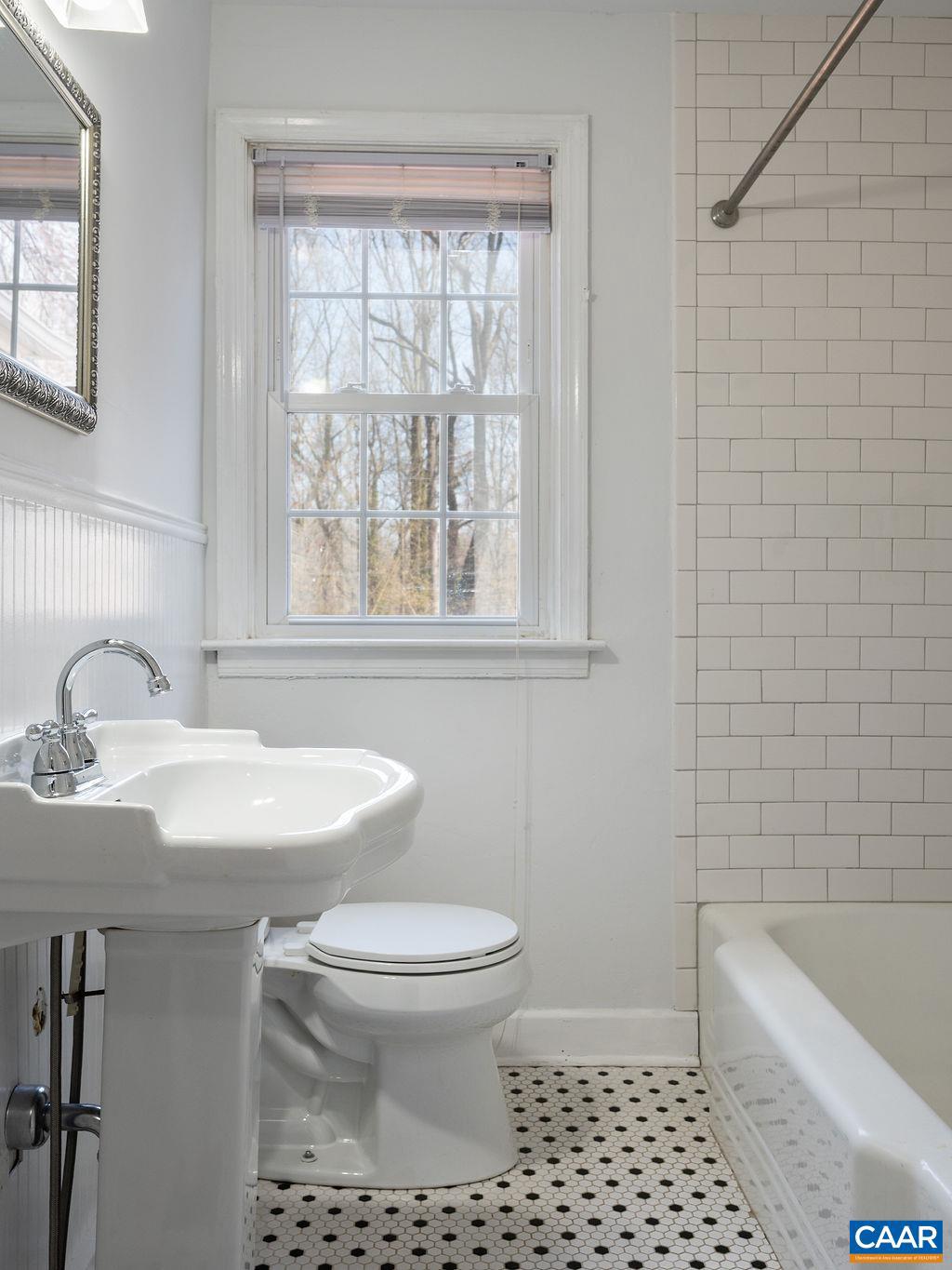 GREENLEAF TERRACE - Residential