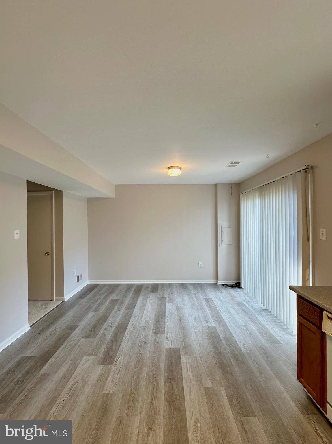 PINEWOOD PARK - Residential Lease