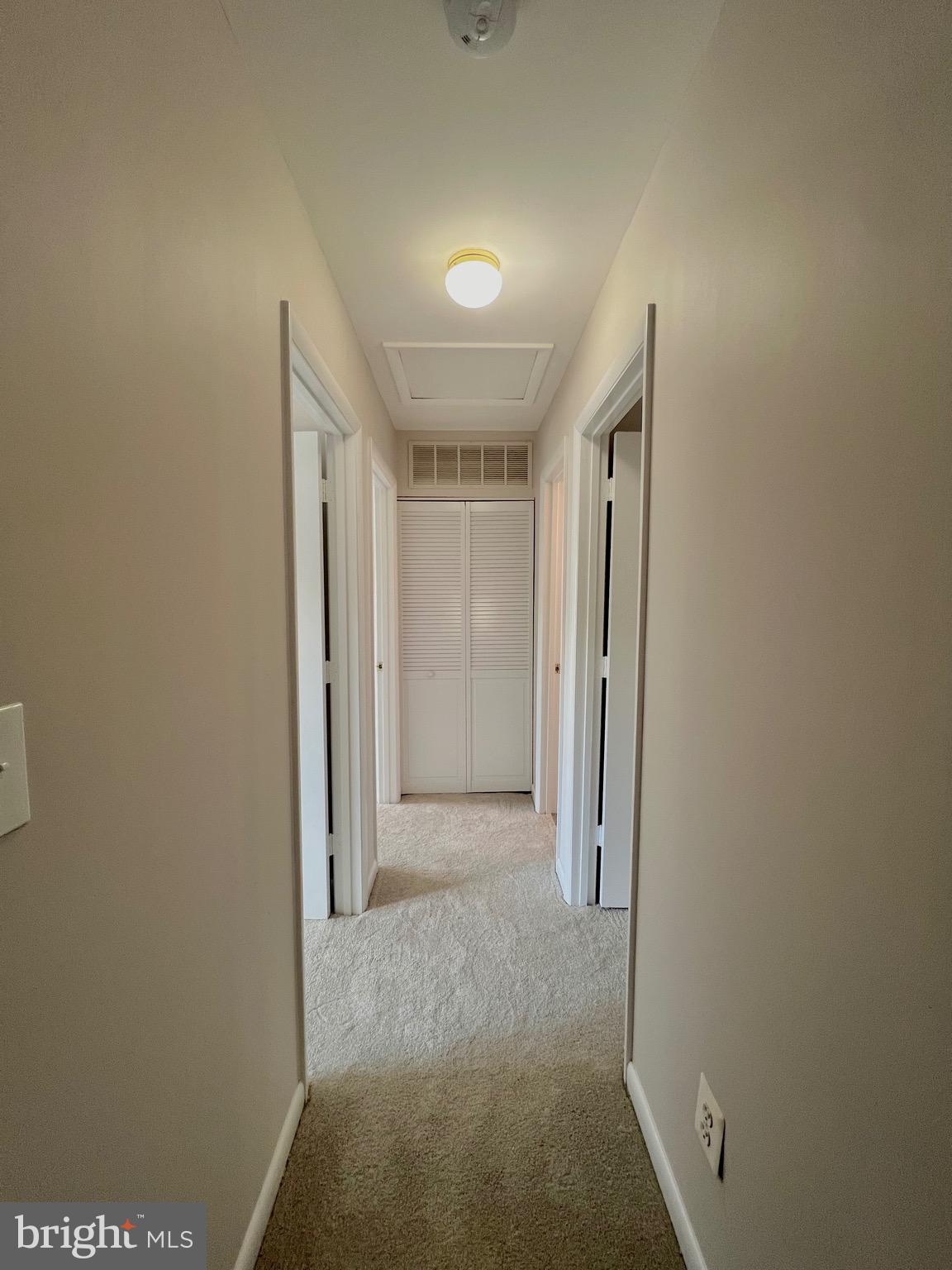 PINEWOOD PARK - Residential Lease