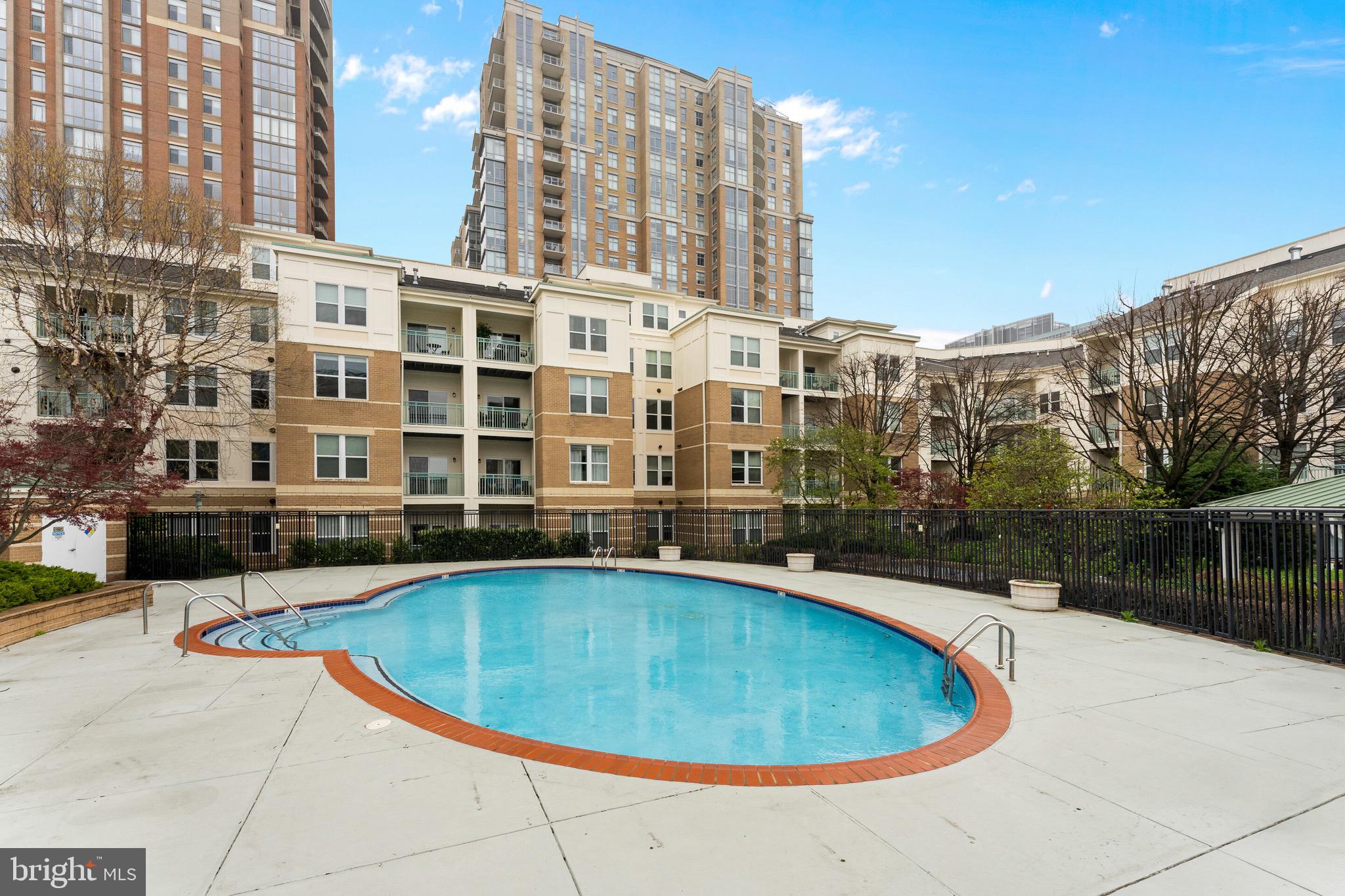 SAVOY AT RESTON TOWN CENTER - Residential Lease