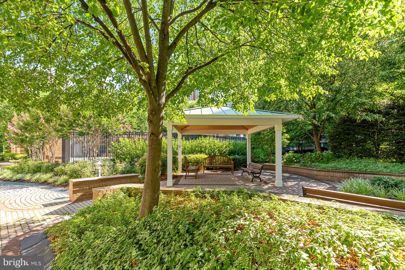 SAVOY AT RESTON TOWN CENTER - Residential Lease