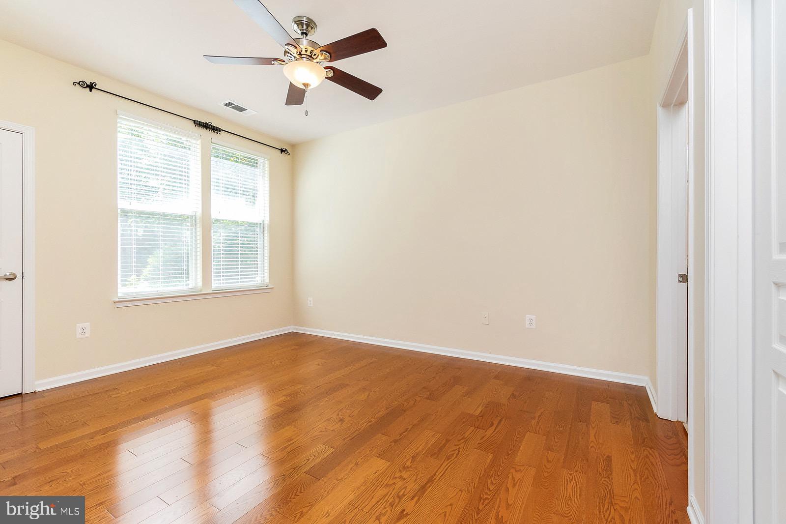 SAVOY AT RESTON TOWN CENTER - Residential Lease